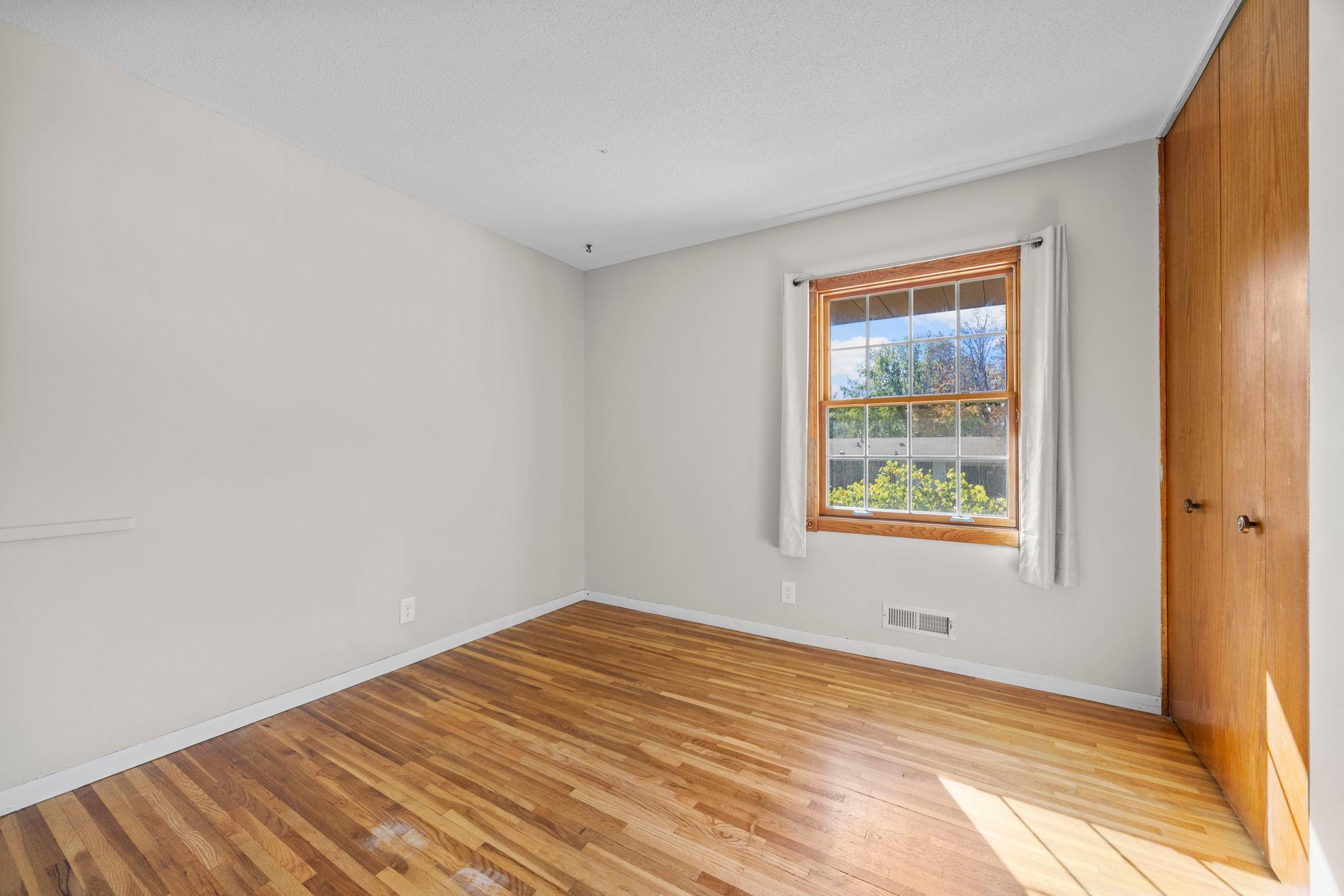 View of Residential at 829 Mcintosh Drive, Apple Valley MN 55124, Apple Valley (14 of 32) - Mike Wilen | Minnesota Team Real Estate