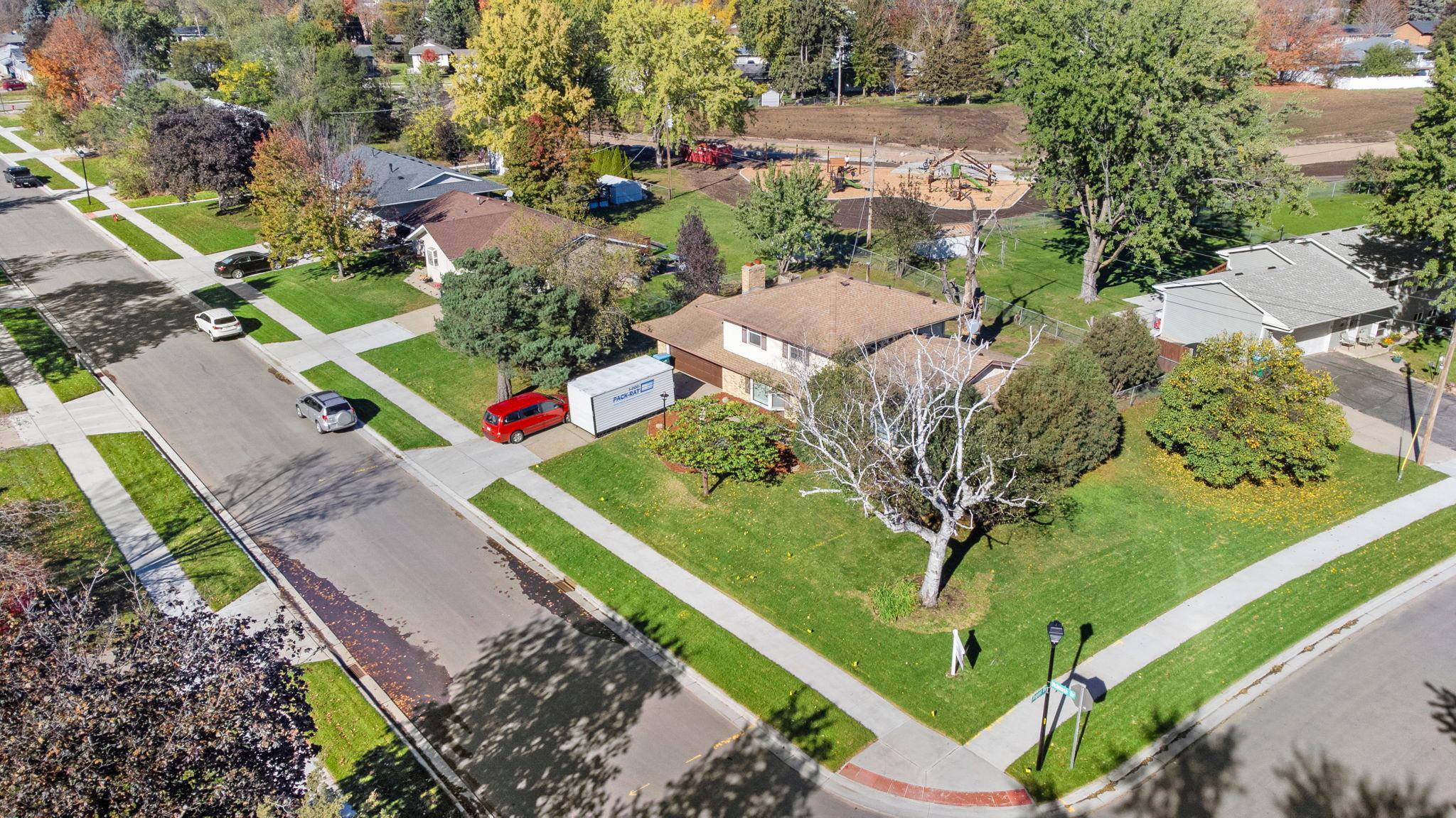 View of Residential at 829 Mcintosh Drive, Apple Valley MN 55124, Apple Valley (31 of 32) - Mike Wilen | Minnesota Team Real Estate