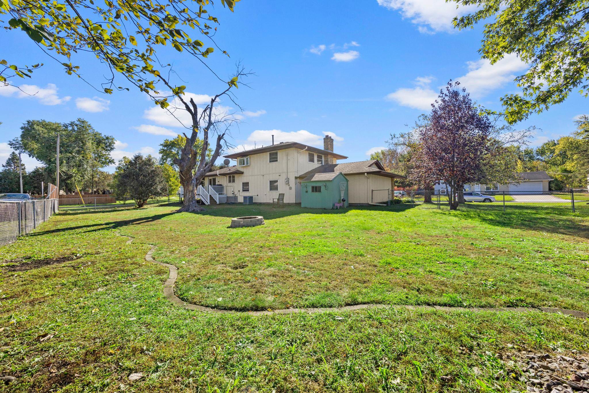 View of Residential at 829 Mcintosh Drive, Apple Valley MN 55124, Apple Valley (26 of 32) - Mike Wilen | Minnesota Team Real Estate