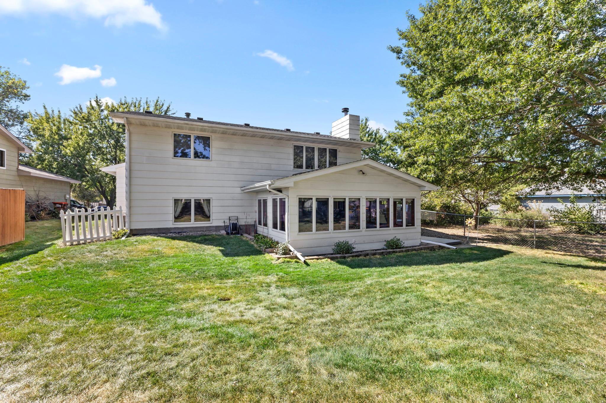 View of Residential at 2679 Guthrie Avenue, Oakdale MN 55128, Oakdale (48 of 66) - Mike Wilen | Minnesota Team Real Estate