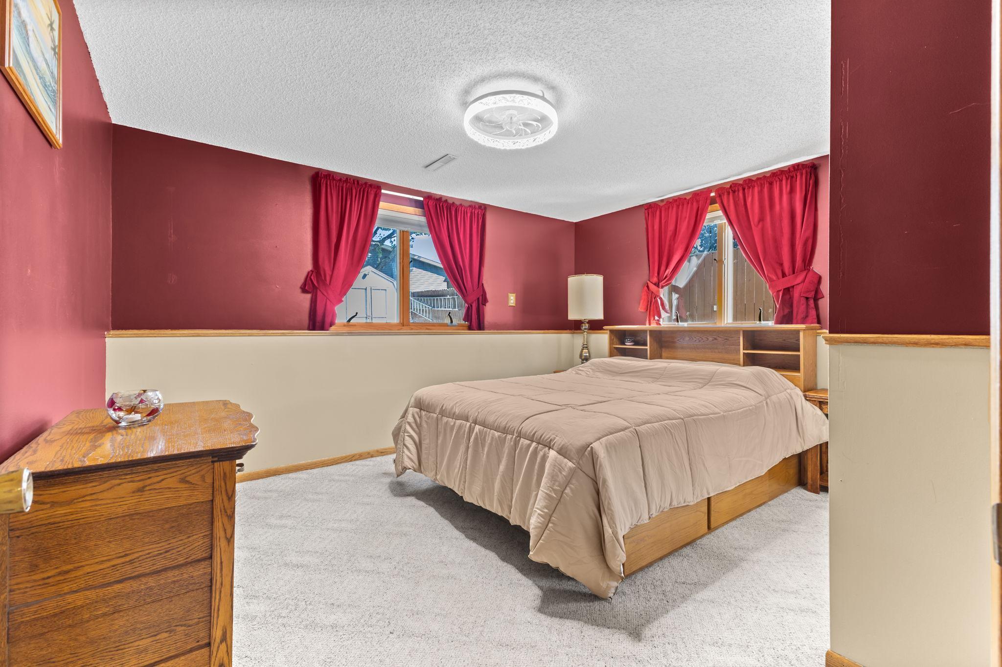 View of Residential at 2679 Guthrie Avenue, Oakdale MN 55128, Oakdale (37 of 66) - Mike Wilen | Minnesota Team Real Estate