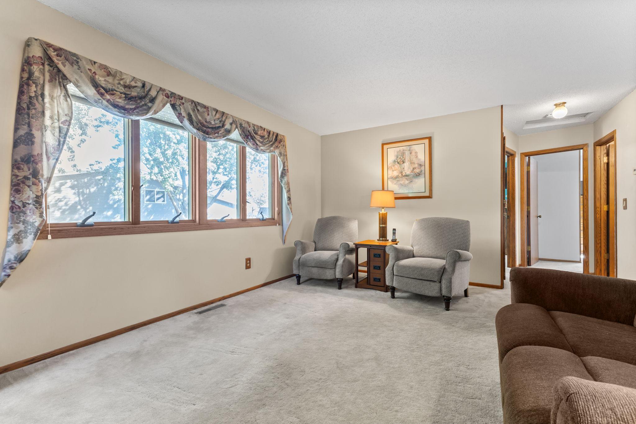 View of Residential at 2679 Guthrie Avenue, Oakdale MN 55128, Oakdale (25 of 66) - Mike Wilen | Minnesota Team Real Estate