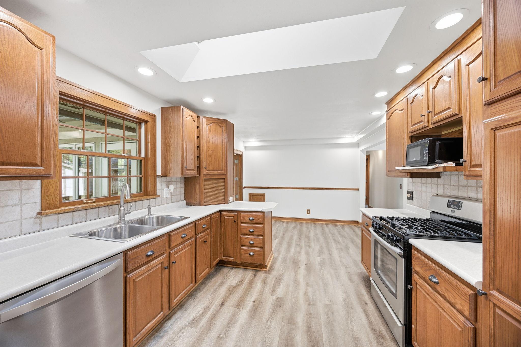 View of Residential at 3417 Druid Lane, Minnetonka MN 55345, Minnetonka (22 of 32) - Mike Wilen | Minnesota Team Real Estate