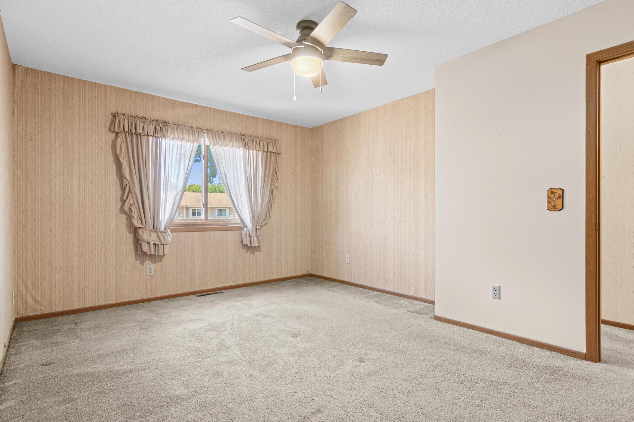 View of Residential at 5235 Unity Court, Crystal MN 55429, Crystal (17 of 29) - Mike Wilen | Minnesota Team Real Estate