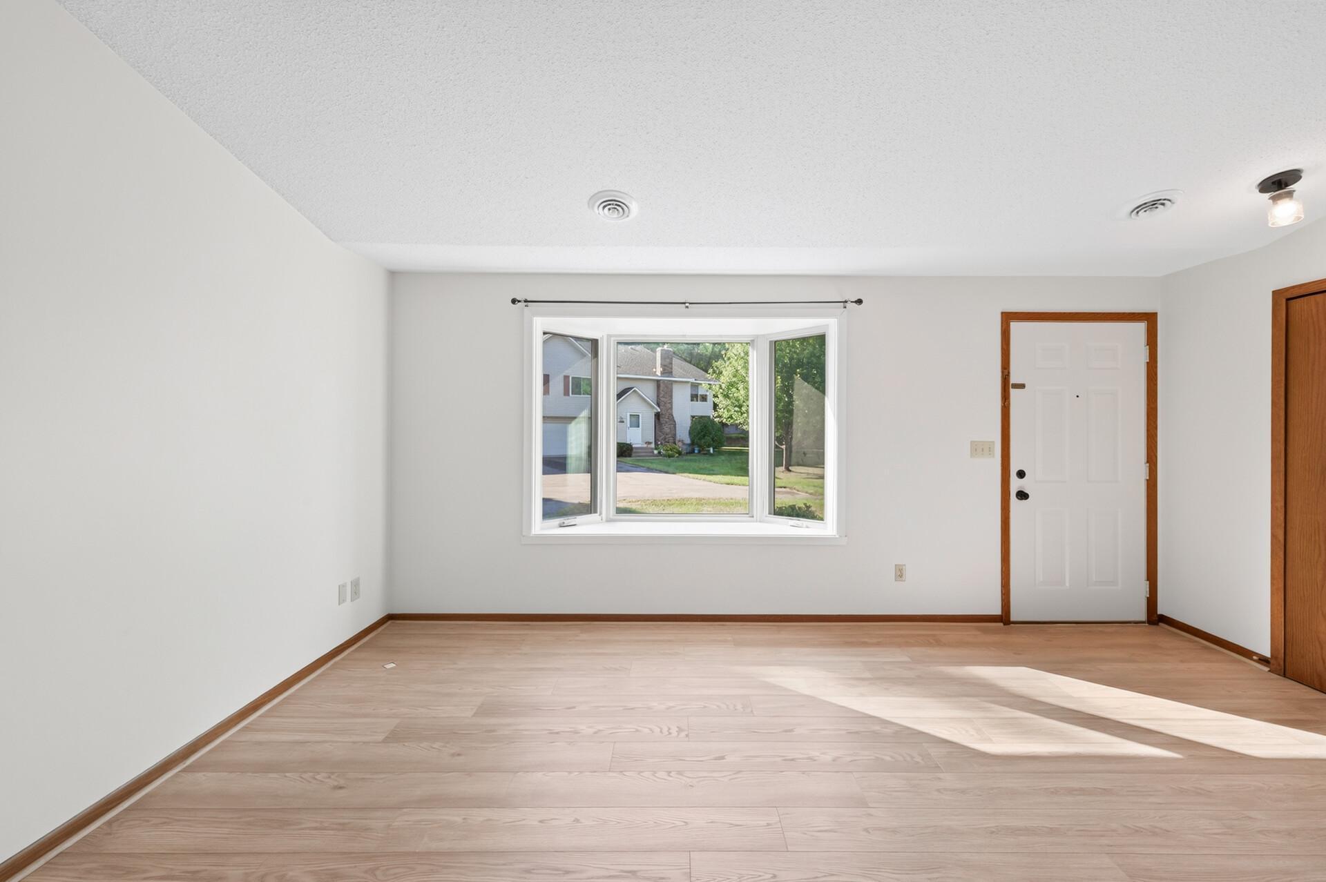 View of Residential at 3630 Gershwin Lane, Oakdale MN 55128, Oakdale (8 of 26) - Mike Wilen | Minnesota Team Real Estate