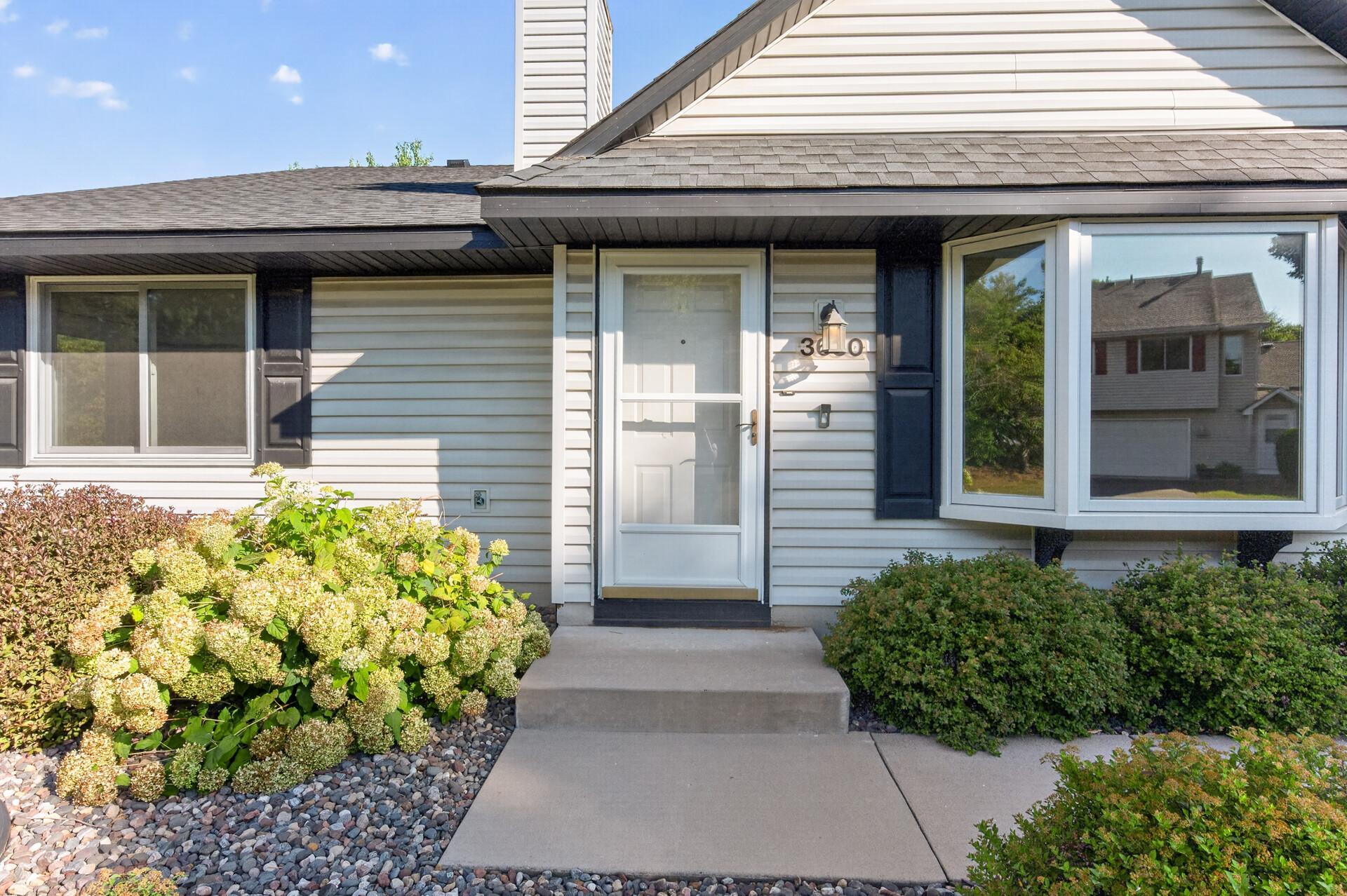 View of Residential at 3630 Gershwin Lane, Oakdale MN 55128, Oakdale (5 of 26) - Mike Wilen | Minnesota Team Real Estate