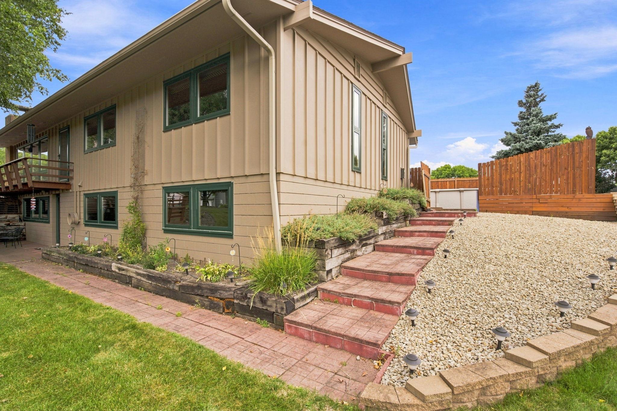 View of Residential at 9272 Rosewood Lane, Maple Grove MN 55369, Maple Grove (15 of 19) - Mike Wilen | Minnesota Team Real Estate