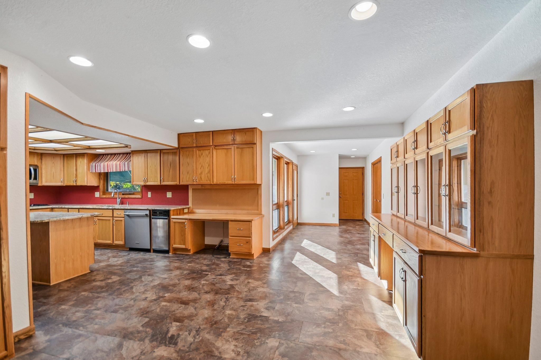 View of Residential at 9272 Rosewood Lane, Maple Grove MN 55369, Maple Grove (22 of 84) - Mike Wilen | Minnesota Team Real Estate