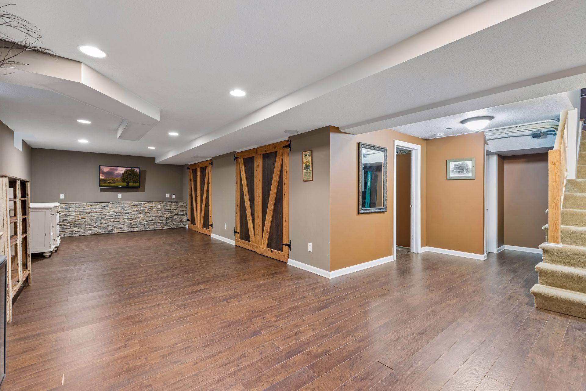 View of Residential Income at 215 Minnehaha Parkway, Minneapolis MN 55419, Minneapolis (37 of 52) - Mike Wilen | Minnesota Team Real Estate