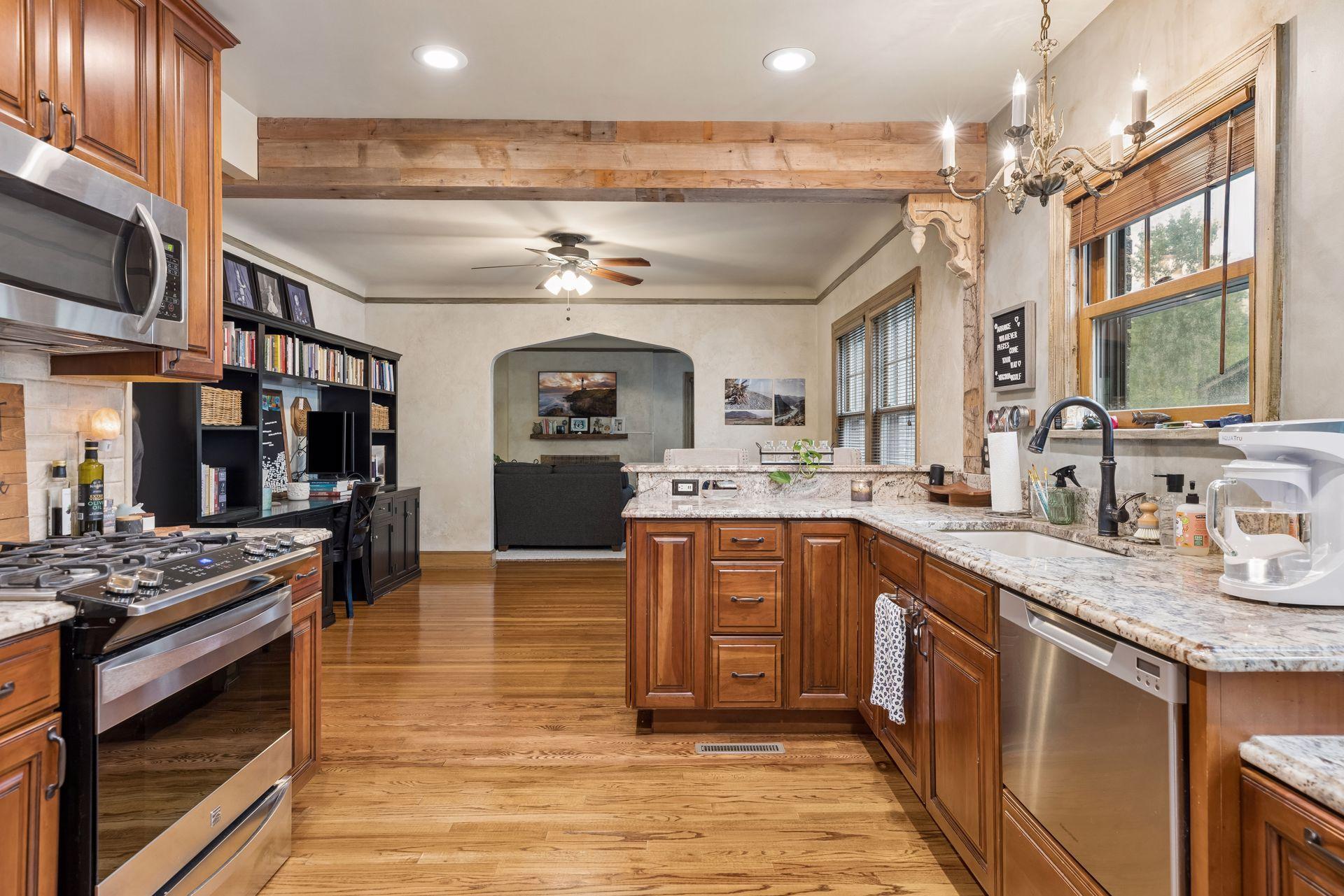 View of Residential Income at 215 Minnehaha Parkway, Minneapolis MN 55419, Minneapolis (31 of 52) - Mike Wilen | Minnesota Team Real Estate