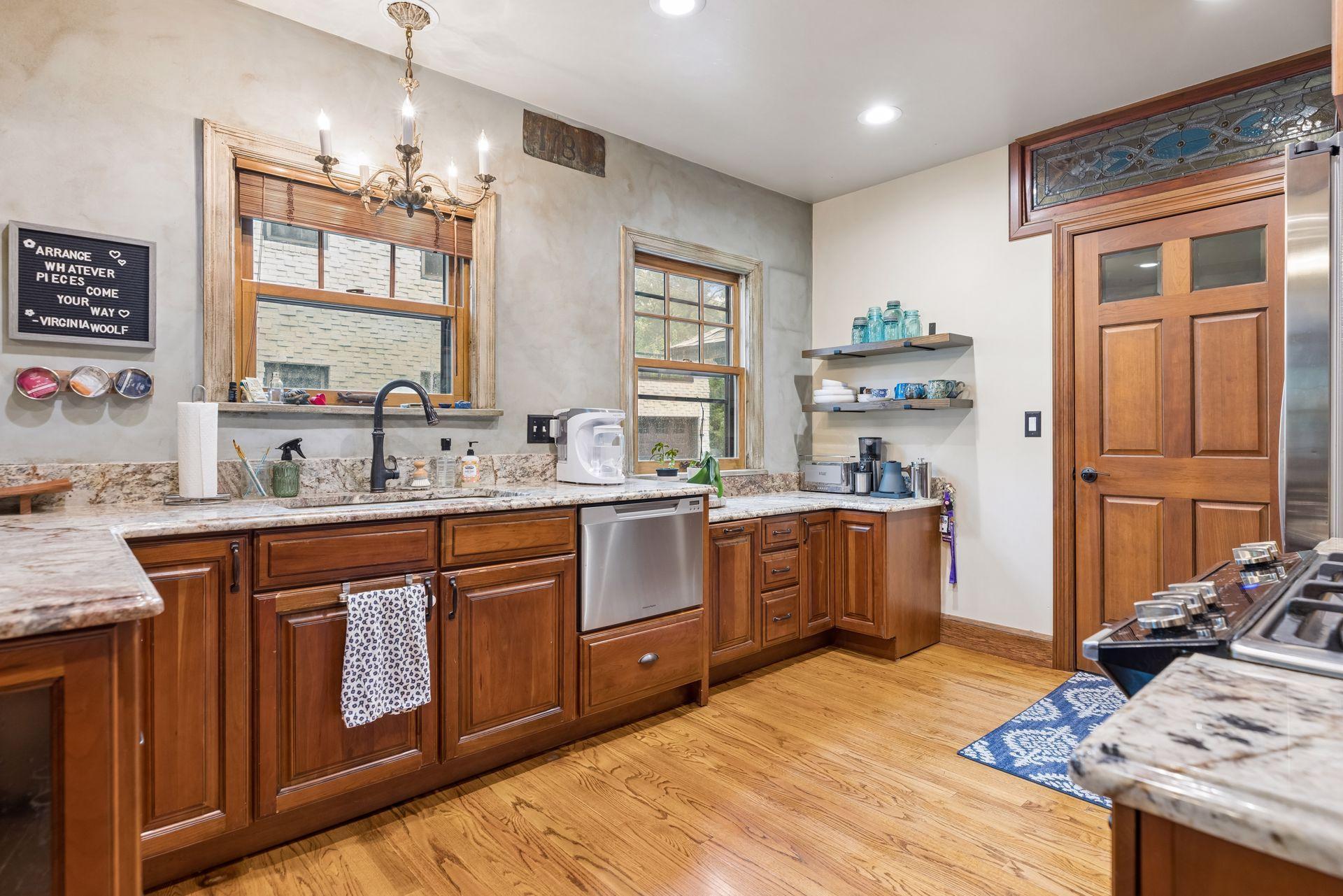 View of Residential Income at 215 Minnehaha Parkway, Minneapolis MN 55419, Minneapolis (28 of 52) - Mike Wilen | Minnesota Team Real Estate