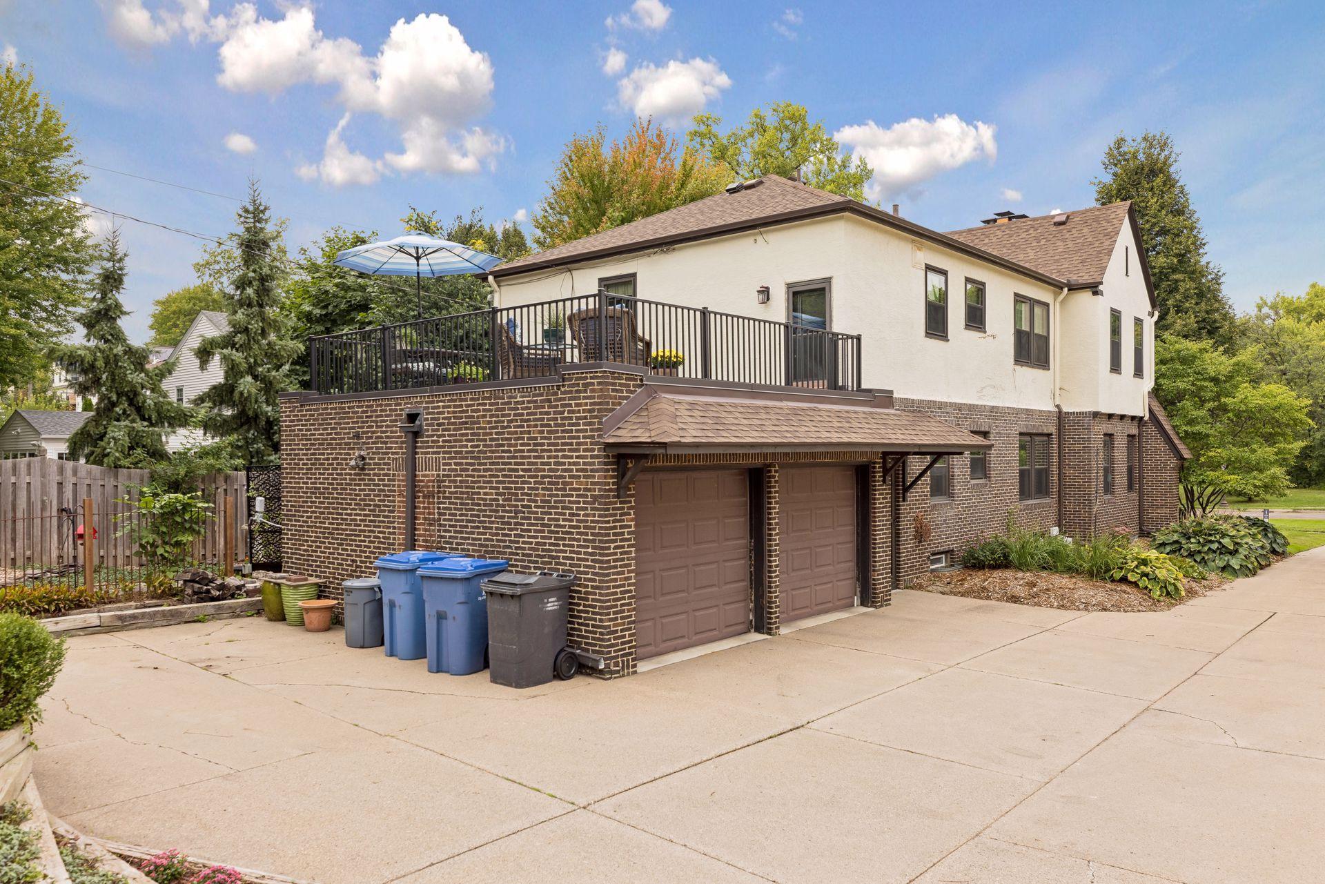 View of Residential Income at 215 Minnehaha Parkway, Minneapolis MN 55419, Minneapolis (47 of 52) - Mike Wilen | Minnesota Team Real Estate