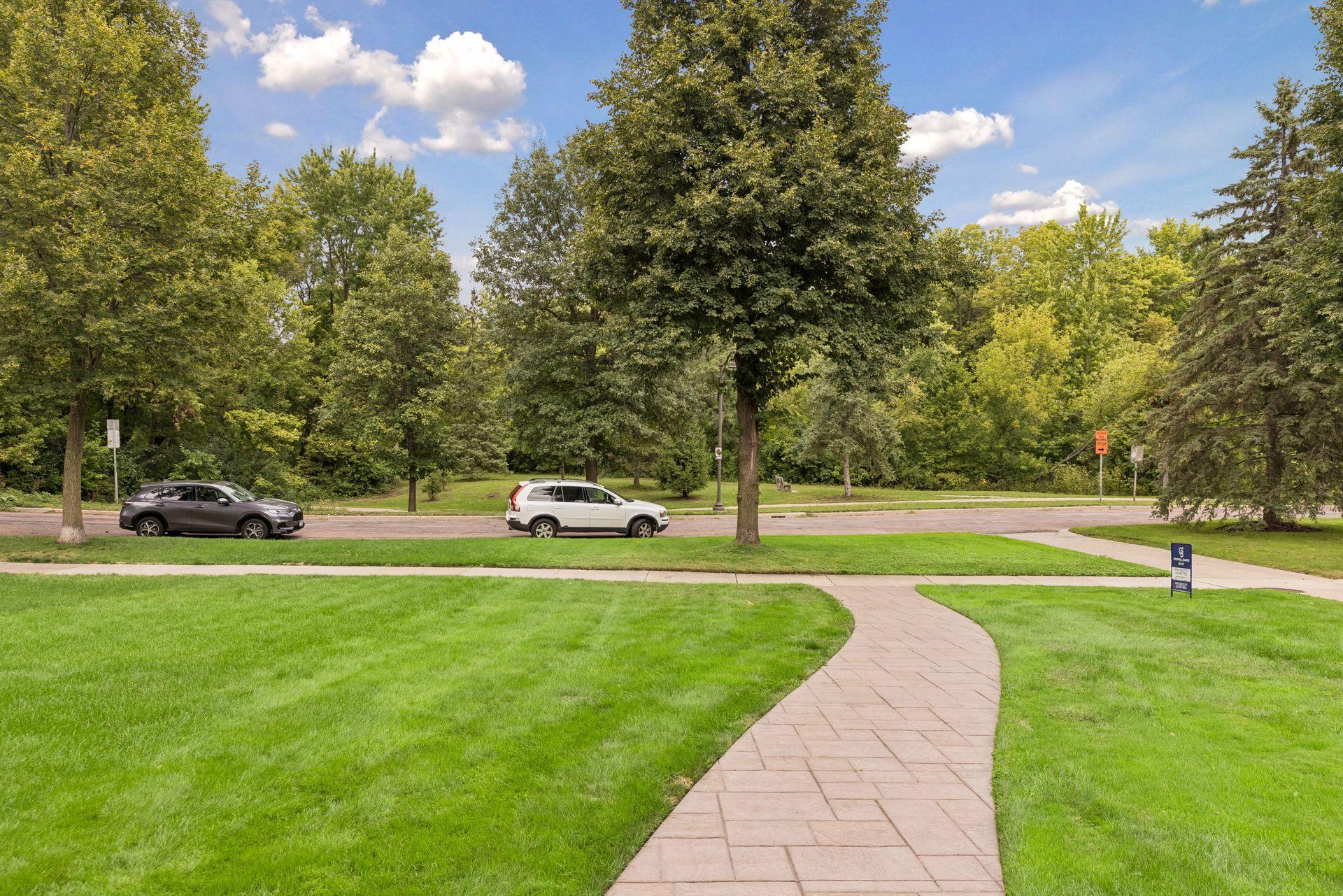 View of Residential Income at 215 Minnehaha Parkway, Minneapolis MN 55419, Minneapolis (3 of 52) - Mike Wilen | Minnesota Team Real Estate
