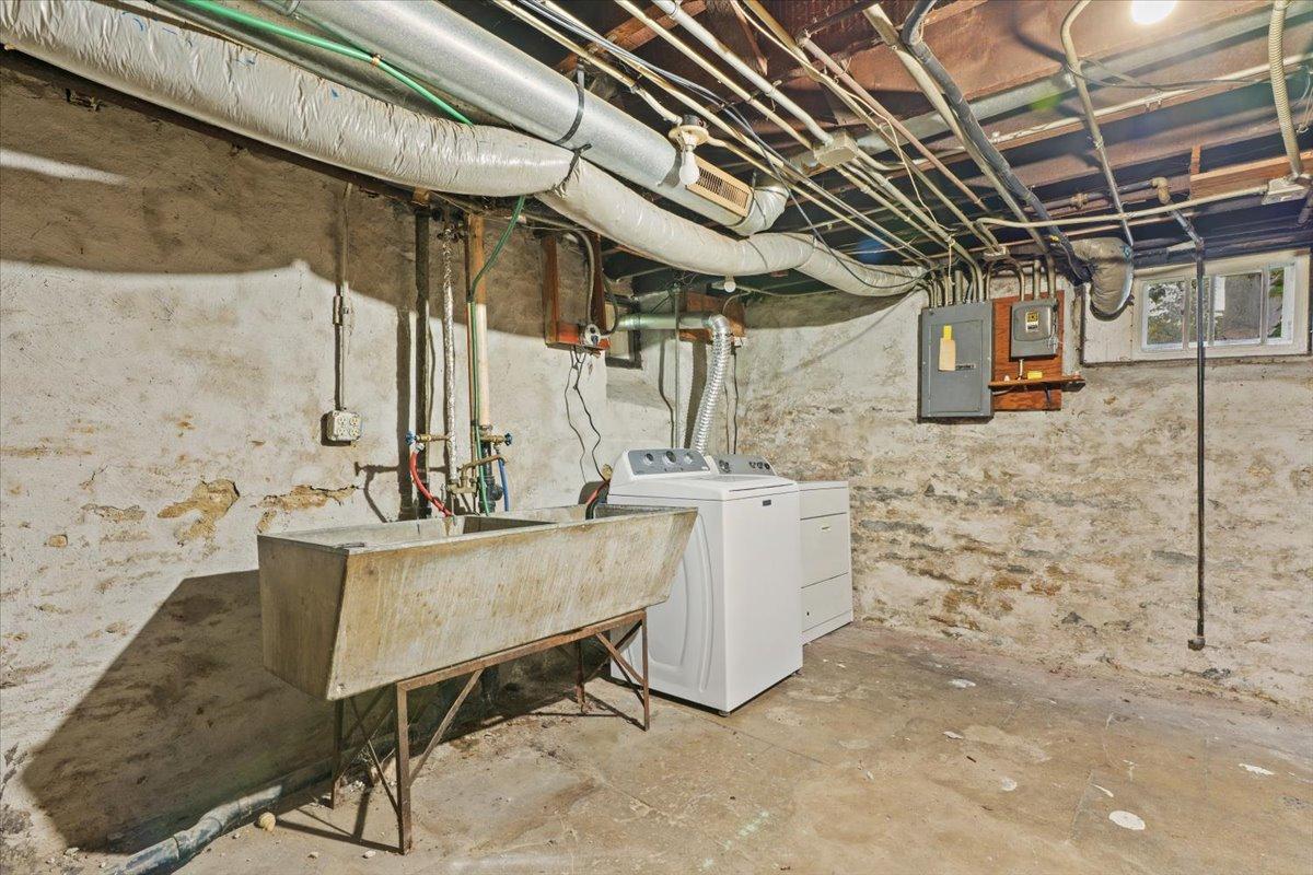 View of Residential Income at 375 Erie Street, Saint Paul MN 55102, Saint Paul (33 of 40) - Mike Wilen | Minnesota Team Real Estate