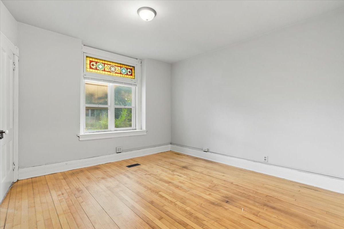 View of Residential Income at 375 Erie Street, Saint Paul MN 55102, Saint Paul (2 of 40) - Mike Wilen | Minnesota Team Real Estate