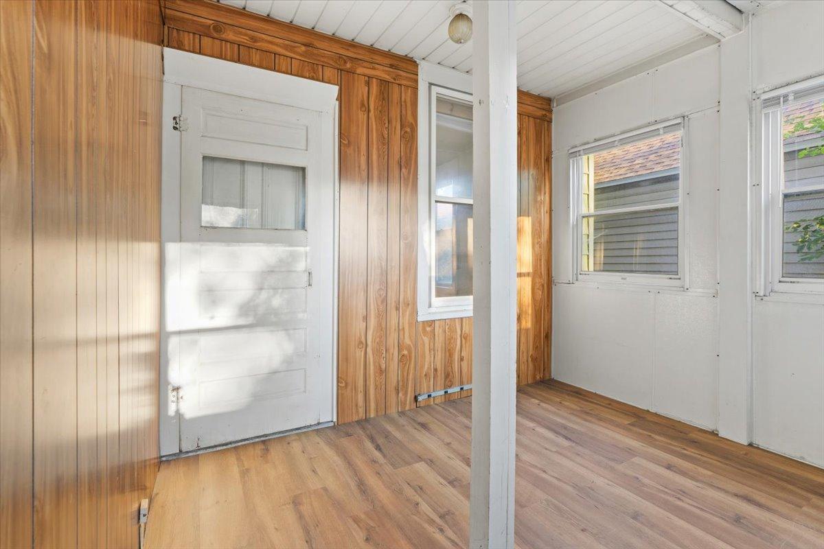 View of Residential Income at 375 Erie Street, Saint Paul MN 55102, Saint Paul (23 of 40) - Mike Wilen | Minnesota Team Real Estate