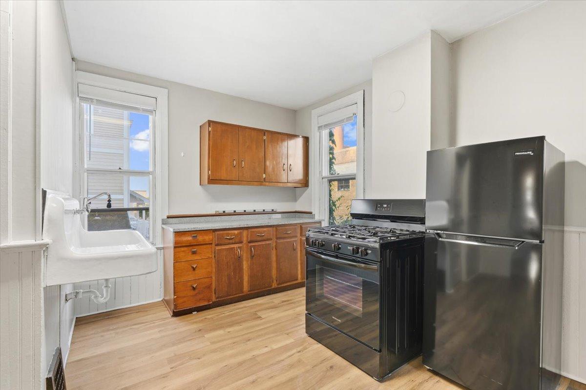 View of Residential Income at 375 Erie Street, Saint Paul MN 55102, Saint Paul (21 of 40) - Mike Wilen | Minnesota Team Real Estate