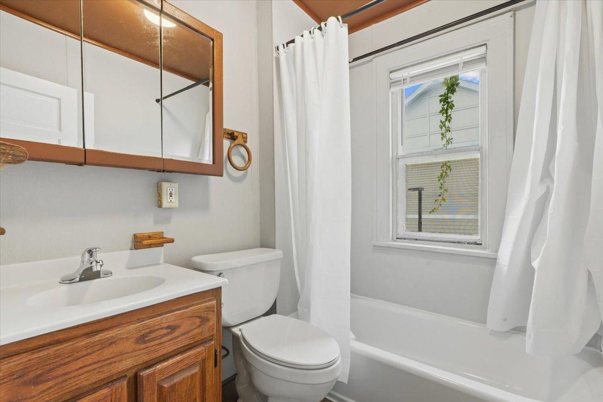 View of Residential Income at 375 Erie Street, Saint Paul MN 55102, Saint Paul (17 of 40) - Mike Wilen | Minnesota Team Real Estate