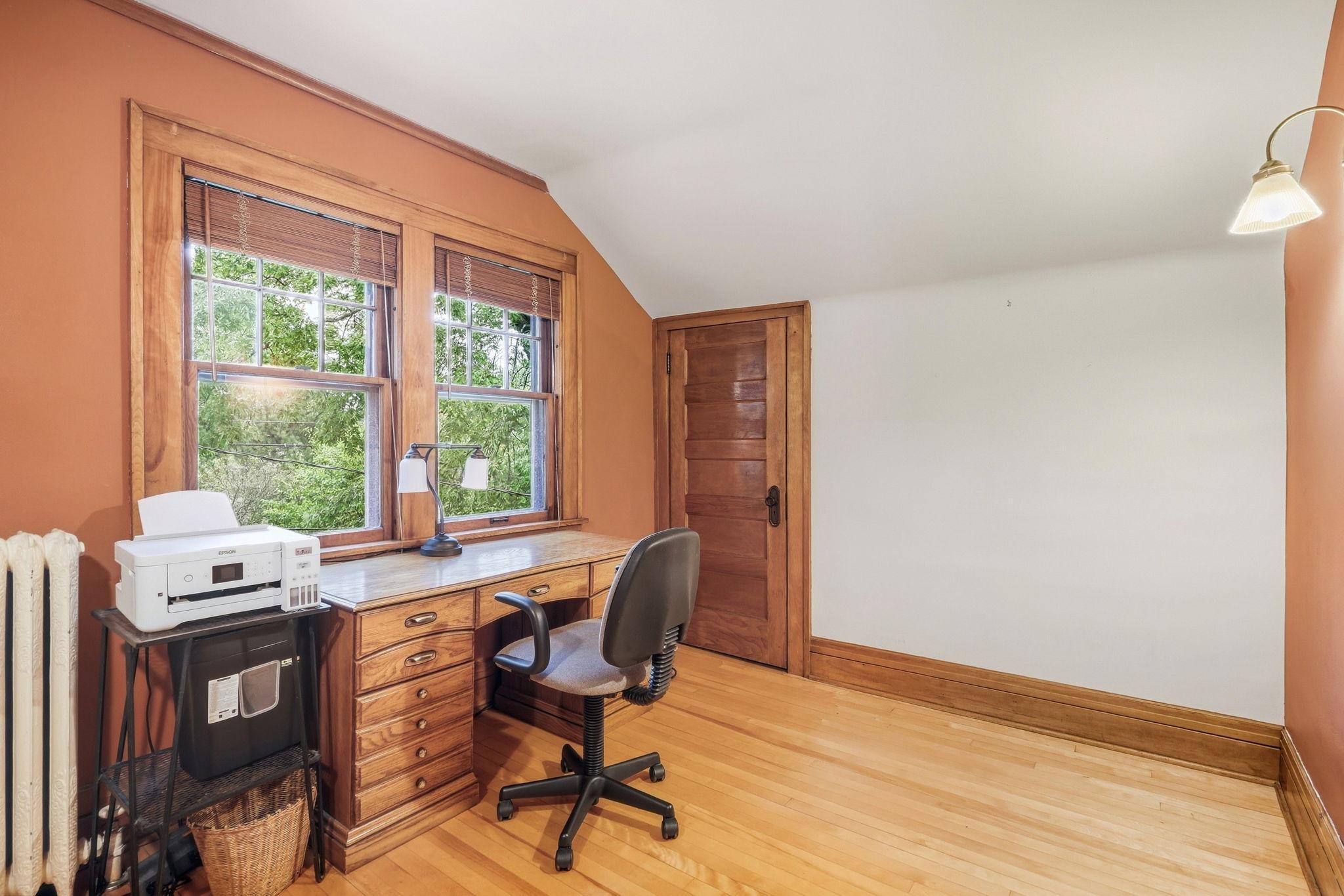 View of Residential at 4355 Garfield Avenue, Minneapolis MN 55409, Minneapolis (19 of 33) - Mike Wilen | Minnesota Team Real Estate