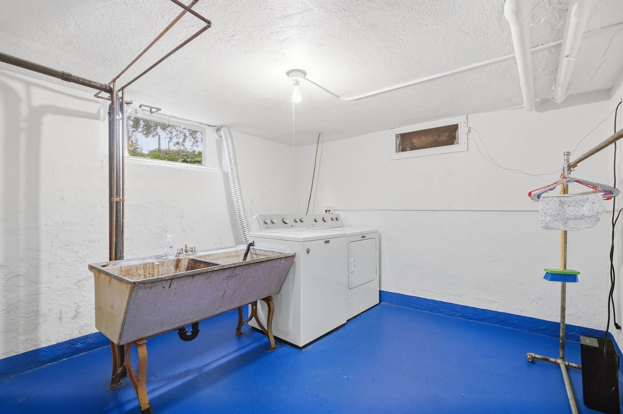 View of Residential at 4355 Garfield Avenue, Minneapolis MN 55409, Minneapolis (25 of 33) - Mike Wilen | Minnesota Team Real Estate