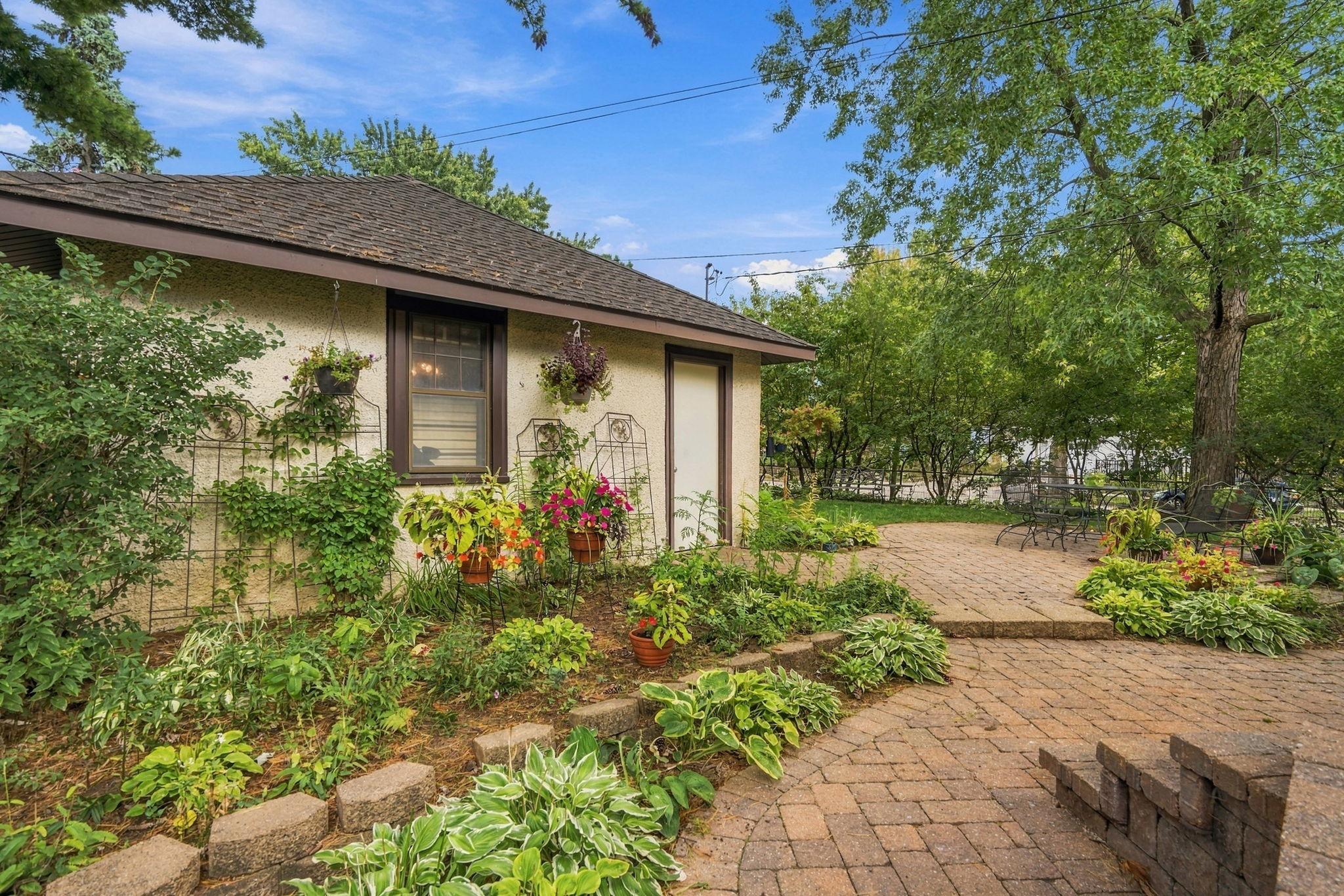View of Residential at 4355 Garfield Avenue, Minneapolis MN 55409, Minneapolis (27 of 33) - Mike Wilen | Minnesota Team Real Estate