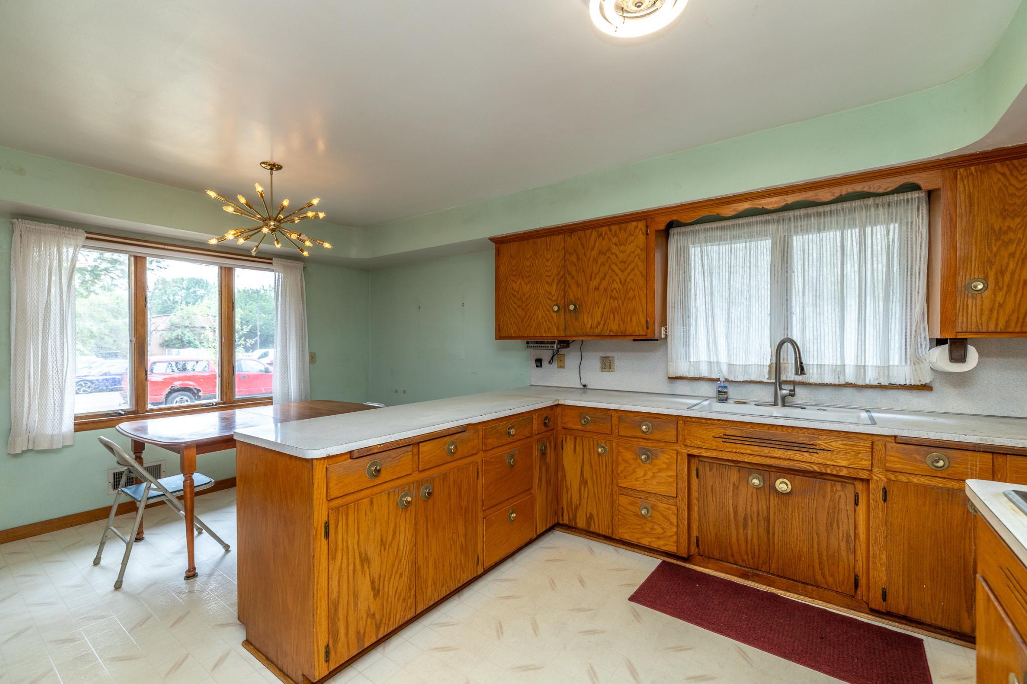 View of Residential at 1015 Lafond Avenue, Saint Paul MN 55104, Saint Paul (7 of 36) - Mike Wilen | Minnesota Team Real Estate