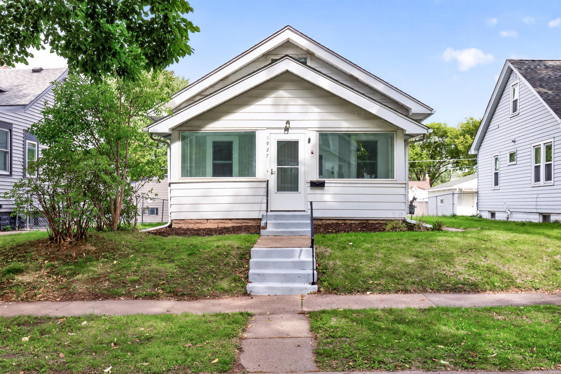 View of Residential at 1927 Sherwood Avenue, Saint Paul MN 55119, Saint Paul (3 of 34) - Mike Wilen | Minnesota Team Real Estate