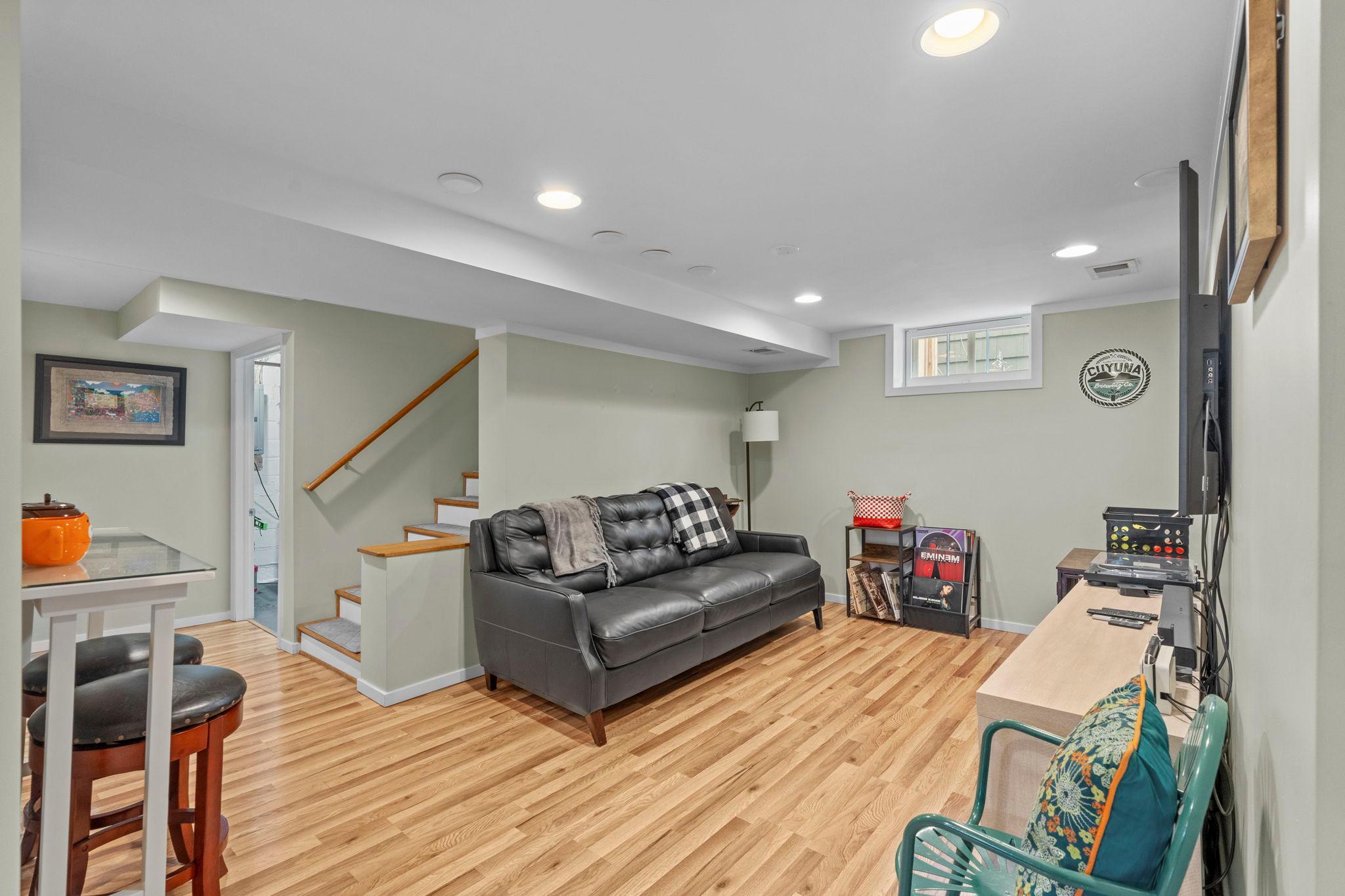 View of Residential at 3017 Edgewood Avenue, Saint Louis Park MN 55426, Saint Louis Park (27 of 46) - Mike Wilen | Minnesota Team Real Estate
