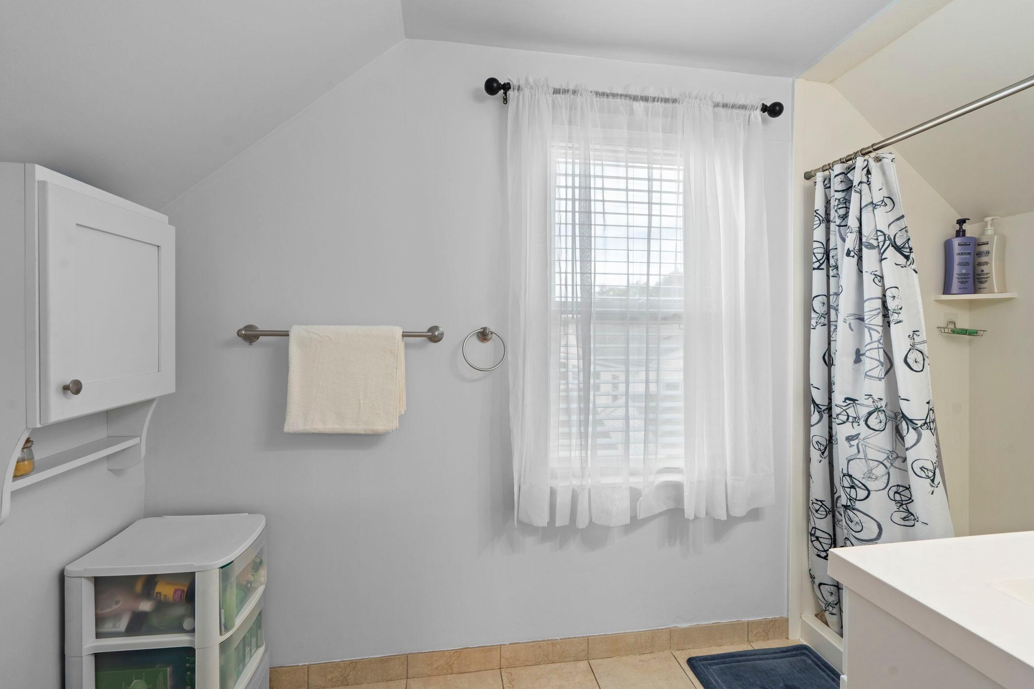 View of Residential at 3017 Edgewood Avenue, Saint Louis Park MN 55426, Saint Louis Park (28 of 46) - Mike Wilen | Minnesota Team Real Estate