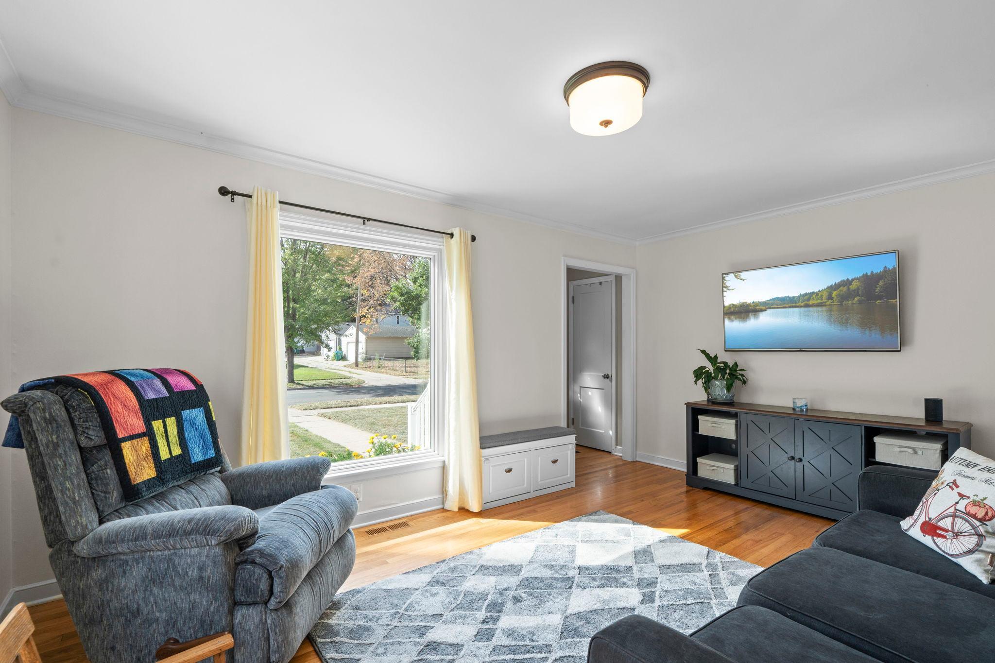 View of Residential at 3017 Edgewood Avenue, Saint Louis Park MN 55426, Saint Louis Park (12 of 46) - Mike Wilen | Minnesota Team Real Estate