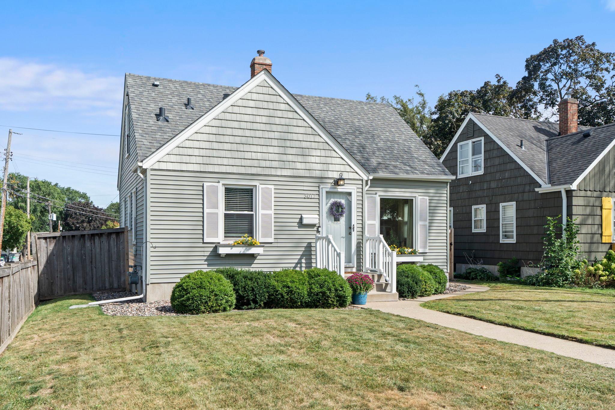 View of Residential at 3017 Edgewood Avenue, Saint Louis Park MN 55426, Saint Louis Park (36 of 46) - Mike Wilen | Minnesota Team Real Estate