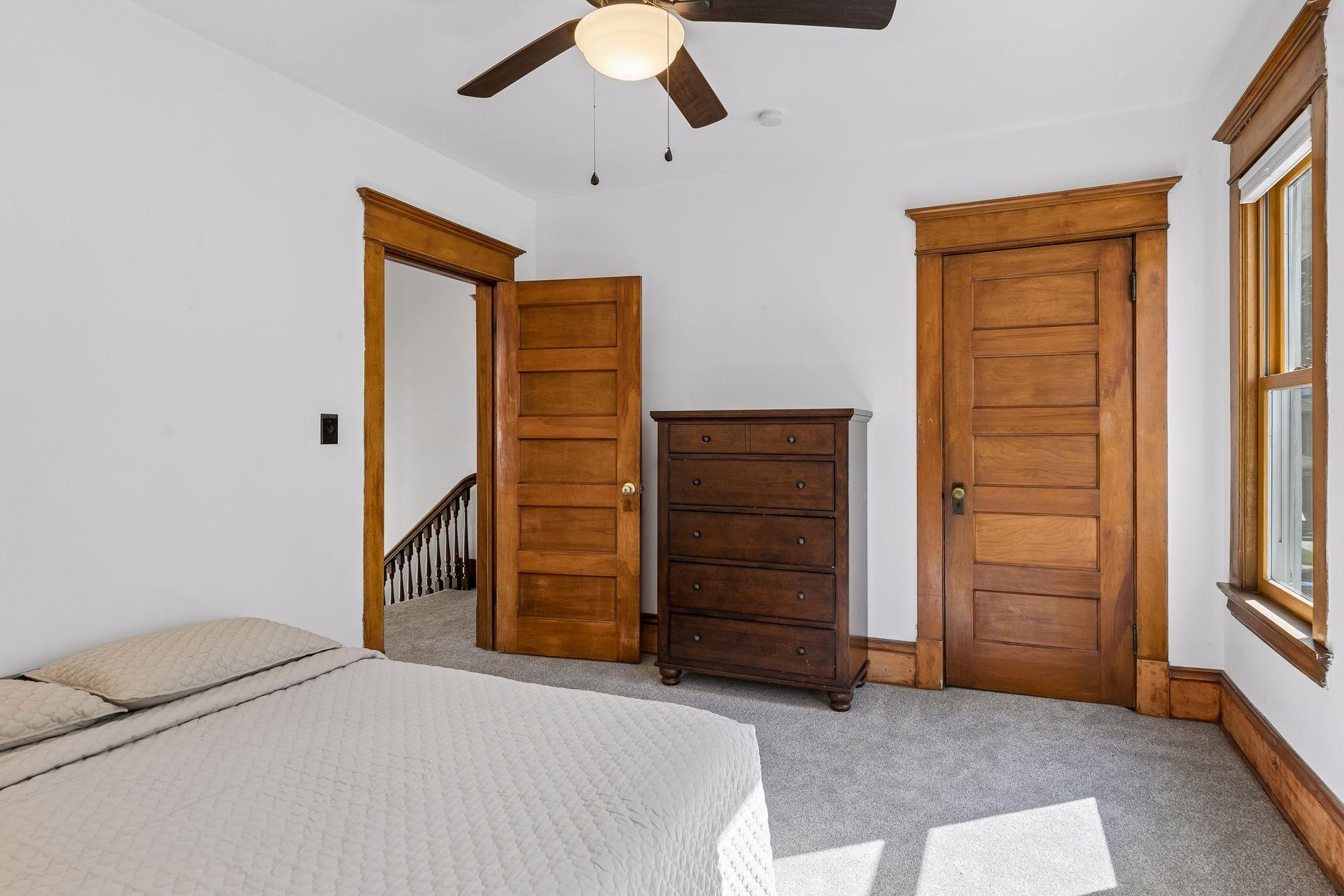 View of Residential at 899 Ashland Avenue, Saint Paul MN 55104, Saint Paul (21 of 42) - Mike Wilen | Minnesota Team Real Estate
