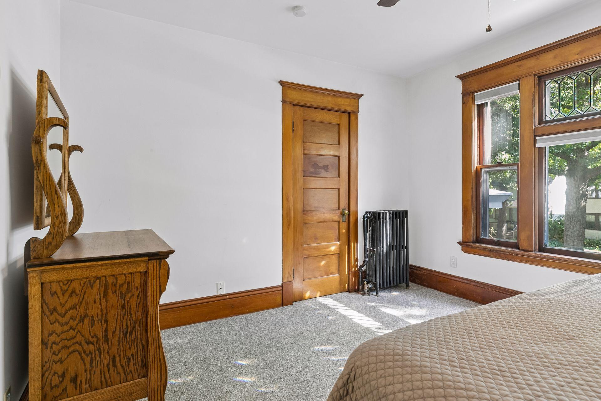View of Residential at 899 Ashland Avenue, Saint Paul MN 55104, Saint Paul (19 of 42) - Mike Wilen | Minnesota Team Real Estate