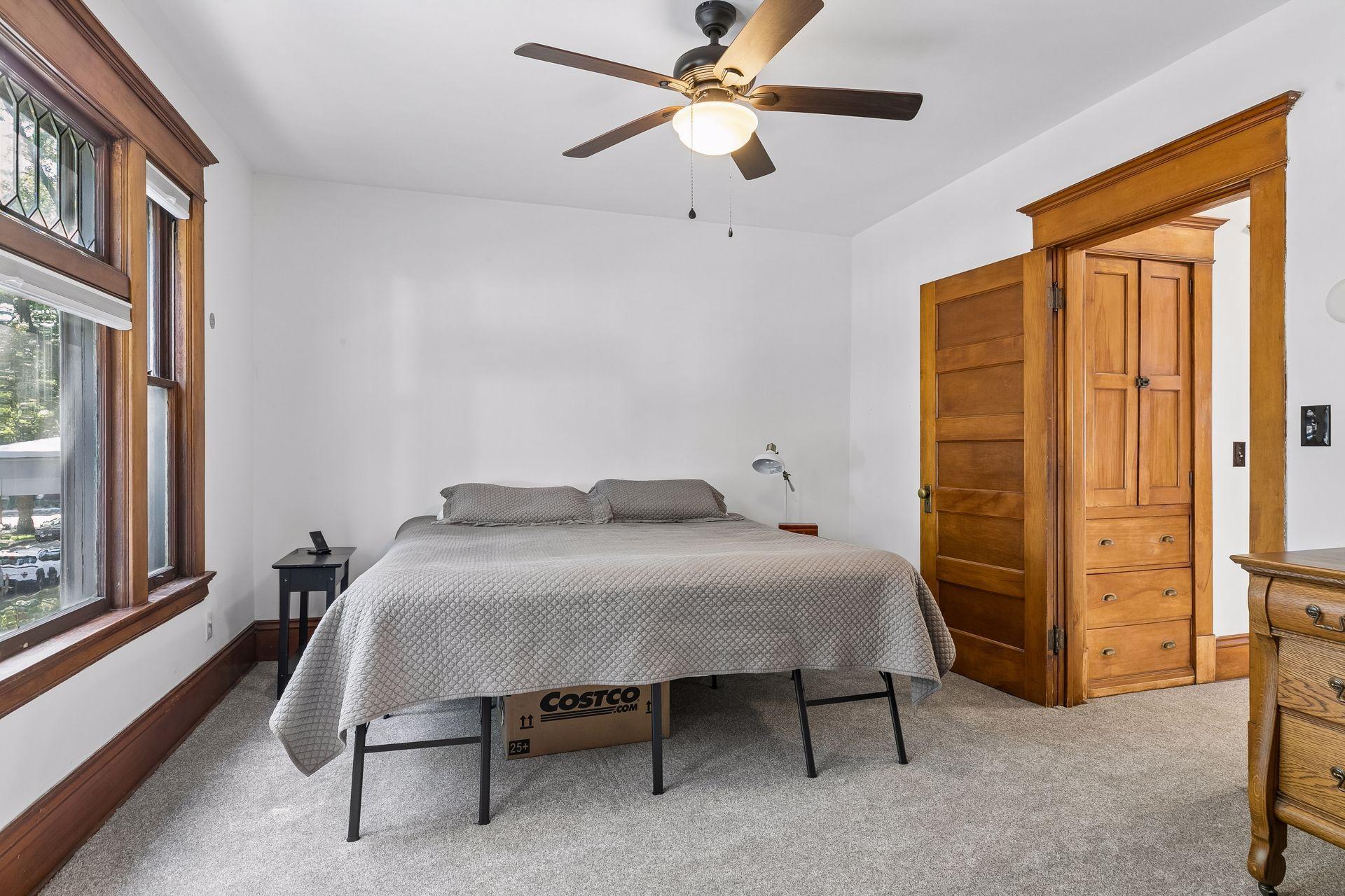 View of Residential at 899 Ashland Avenue, Saint Paul MN 55104, Saint Paul (18 of 42) - Mike Wilen | Minnesota Team Real Estate