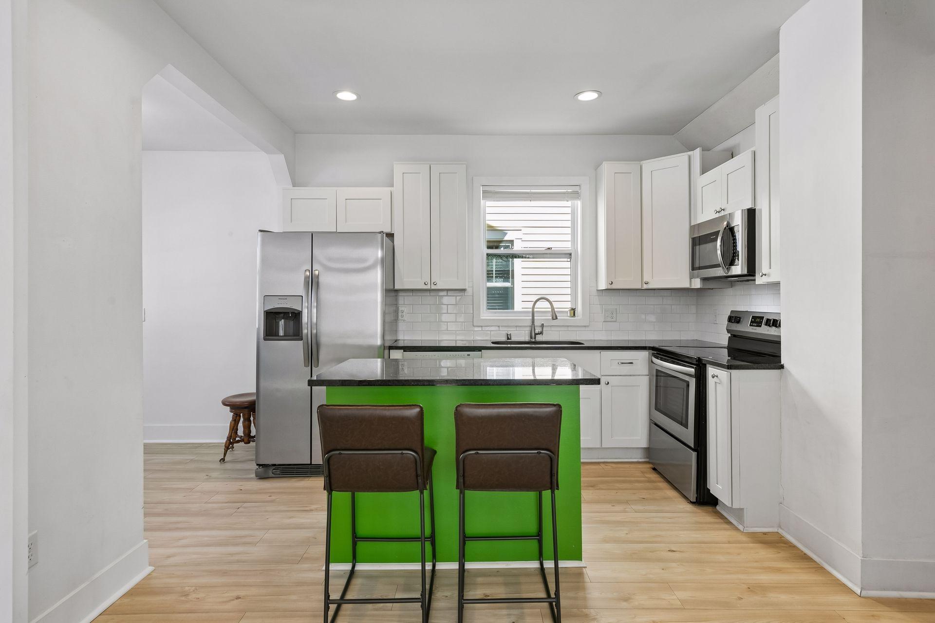 View of Residential at 899 Ashland Avenue, Saint Paul MN 55104, Saint Paul (10 of 42) - Mike Wilen | Minnesota Team Real Estate
