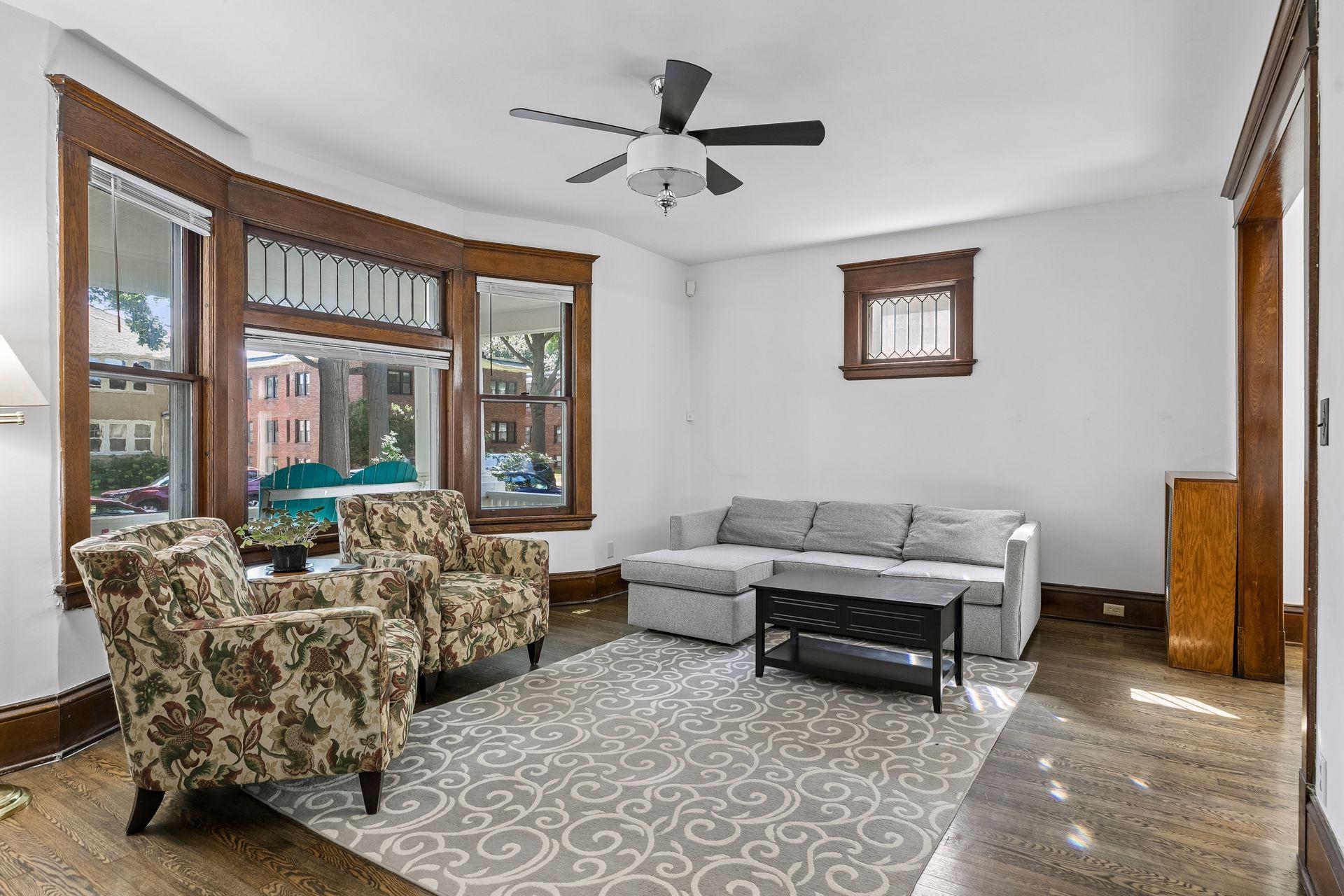 View of Residential at 899 Ashland Avenue, Saint Paul MN 55104, Saint Paul (4 of 42) - Mike Wilen | Minnesota Team Real Estate