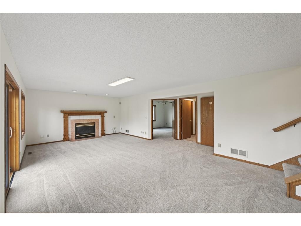 View of Residential at 9000 Ashley Terrace, Brooklyn Park MN 55443, Brooklyn Park (14 of 47) - Mike Wilen | Minnesota Team Real Estate