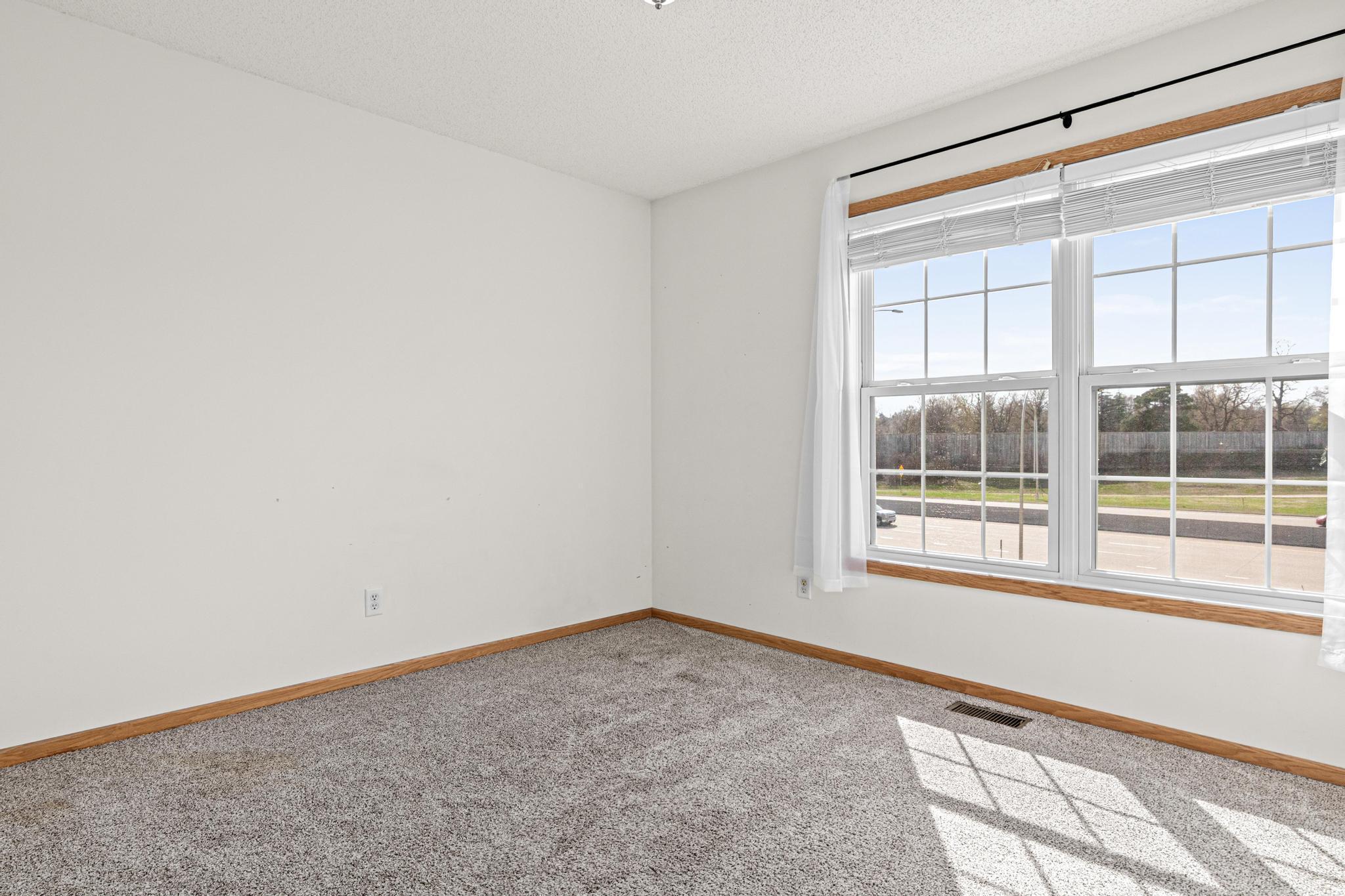 View of Residential at 4108 Parker Trail, Robbinsdale MN 55422, Robbinsdale (17 of 25) - Mike Wilen | Minnesota Team Real Estate