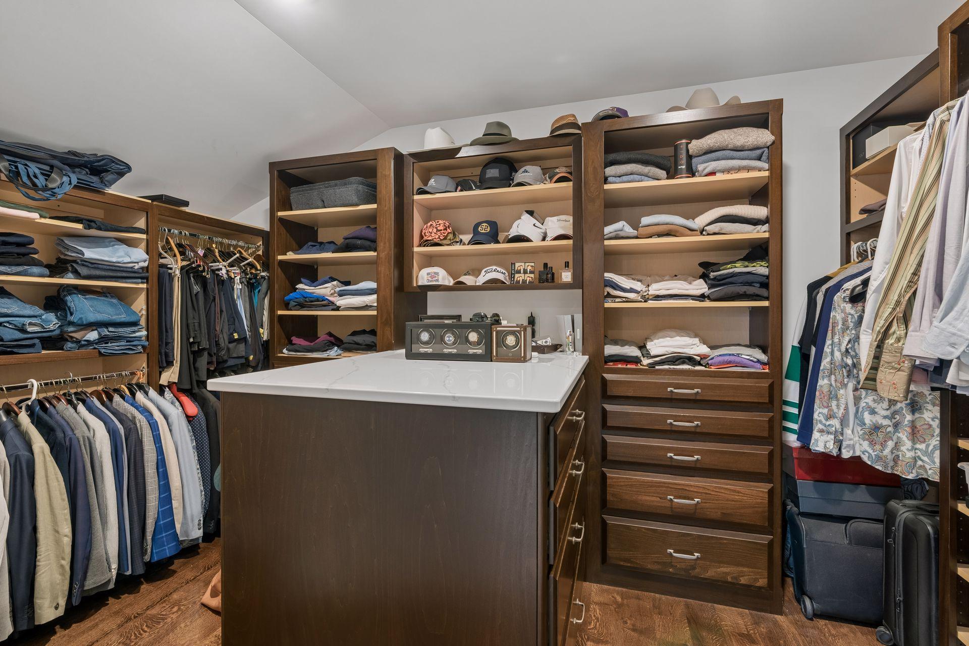 View of Residential at 2805 Center Road, Wayzata MN 55391, Wayzata (28 of 45) - Mike Wilen | Minnesota Team Real Estate