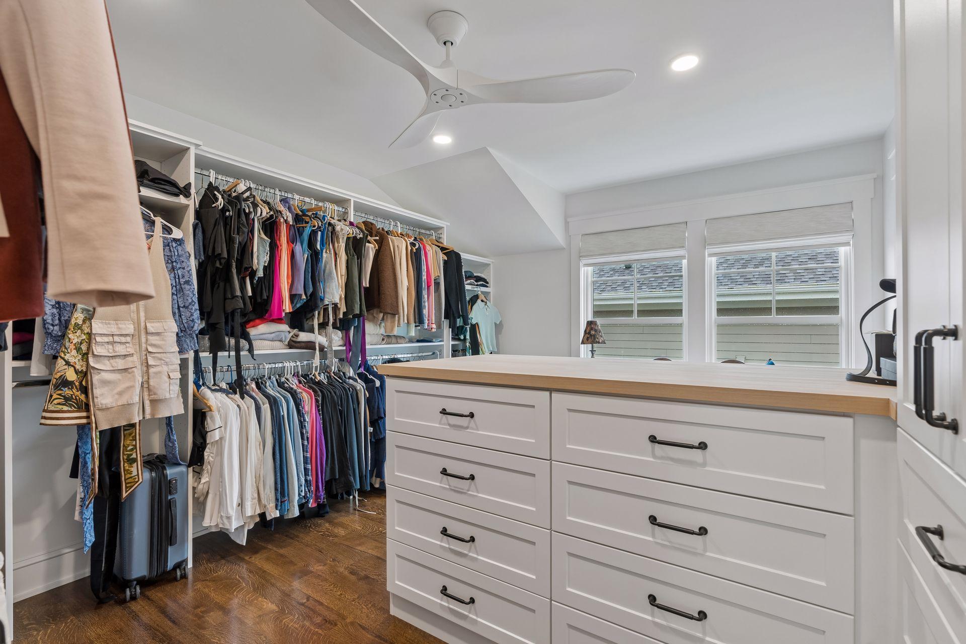 View of Residential at 2805 Center Road, Wayzata MN 55391, Wayzata (29 of 45) - Mike Wilen | Minnesota Team Real Estate