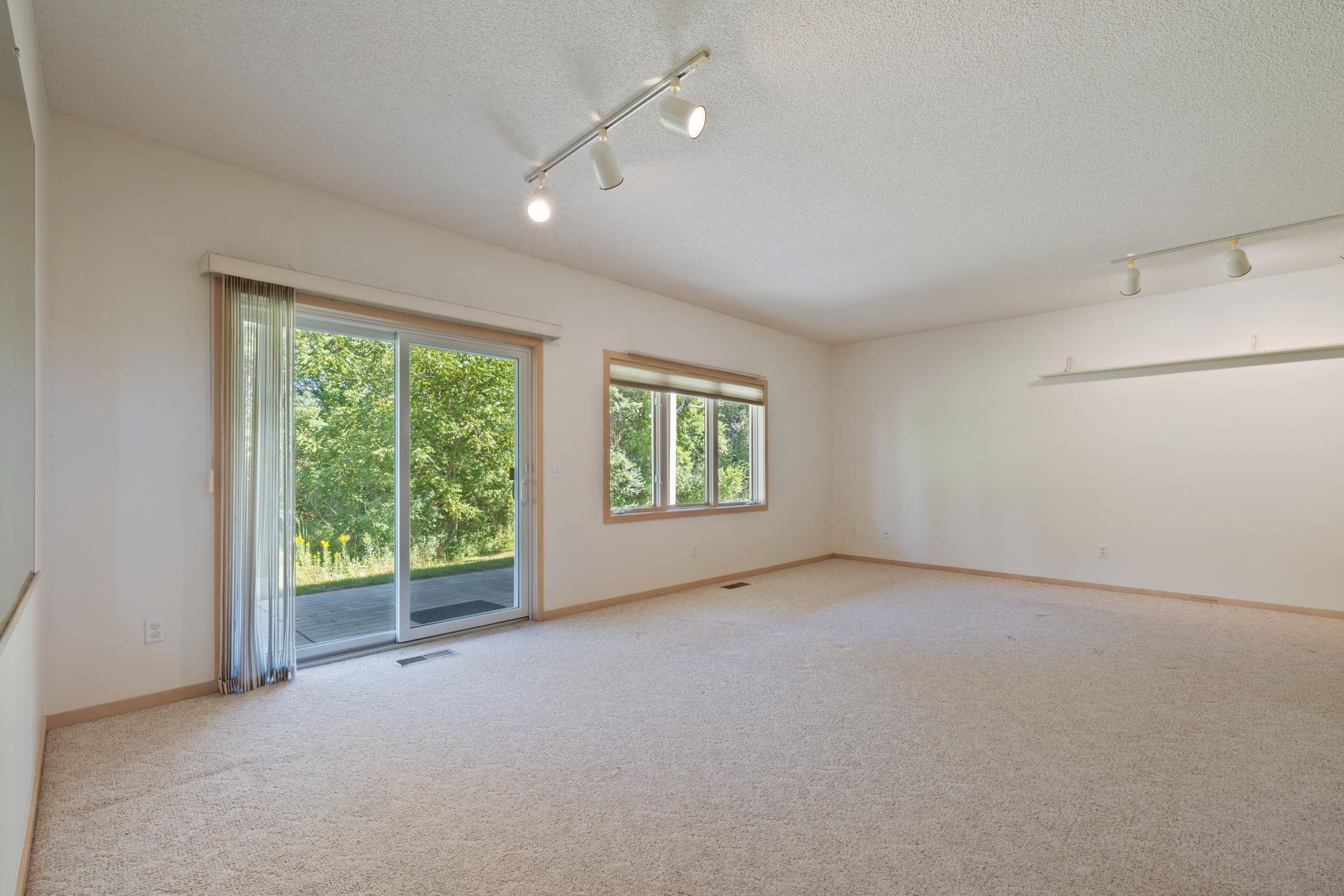 View of Residential at 7043 Oak Pointe Curve, Bloomington MN 55438, Bloomington (43 of 54) - Mike Wilen | Minnesota Team Real Estate