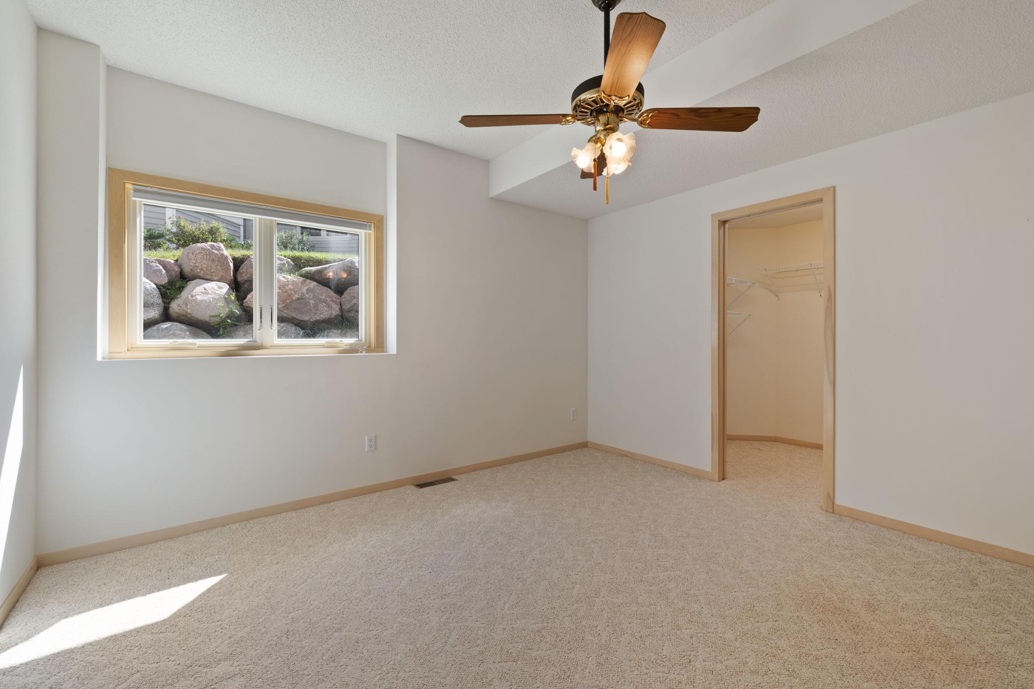 View of Residential at 7043 Oak Pointe Curve, Bloomington MN 55438, Bloomington (45 of 54) - Mike Wilen | Minnesota Team Real Estate