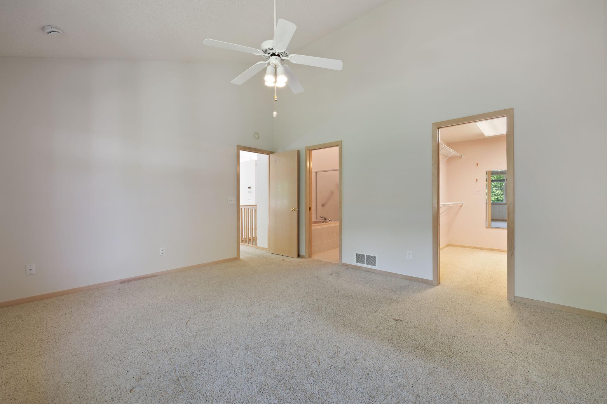 View of Residential at 7043 Oak Pointe Curve, Bloomington MN 55438, Bloomington (23 of 54) - Mike Wilen | Minnesota Team Real Estate