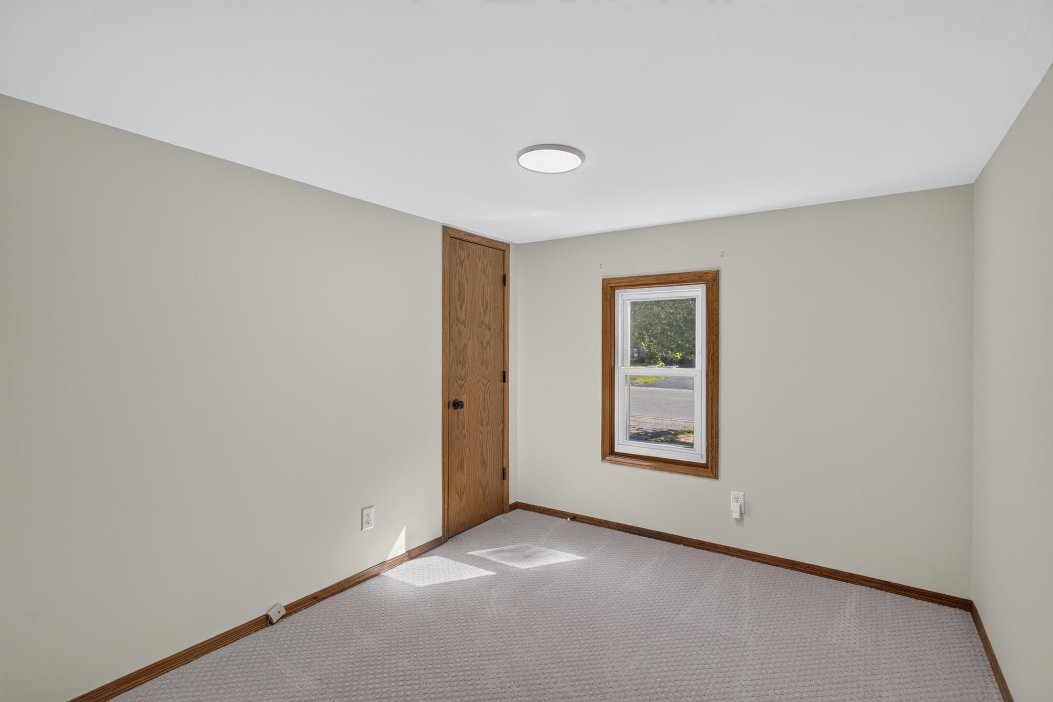 View of Residential at 9636 Heath Avenue, Cottage Grove MN 55016, Cottage Grove (22 of 28) - Mike Wilen | Minnesota Team Real Estate