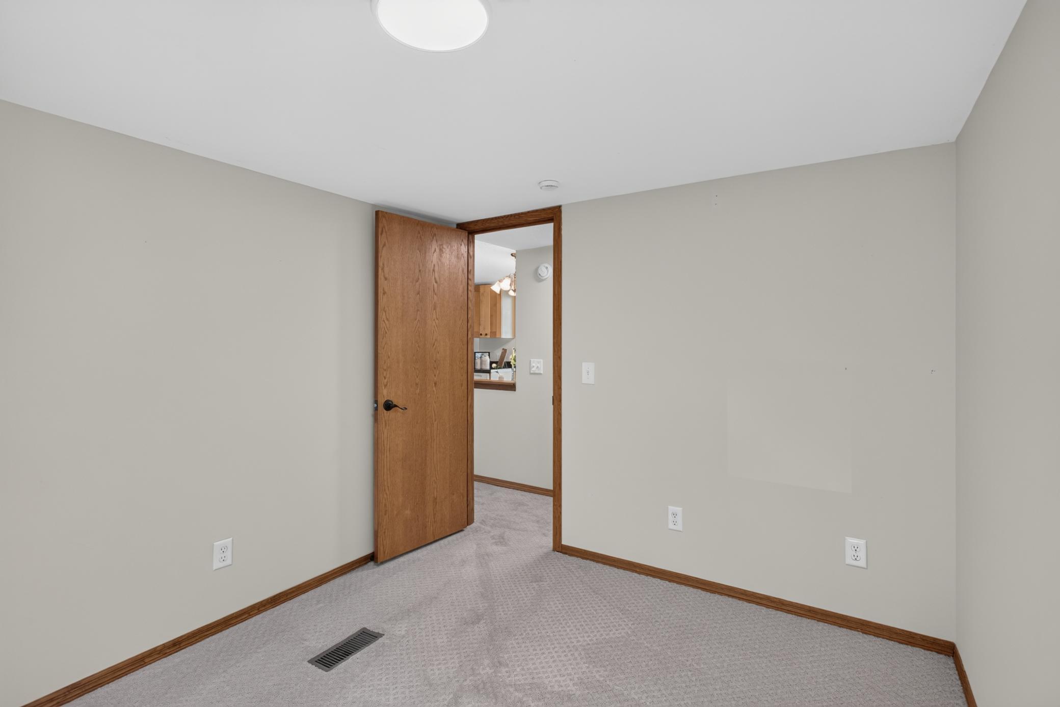 View of Residential at 9636 Heath Avenue, Cottage Grove MN 55016, Cottage Grove (21 of 28) - Mike Wilen | Minnesota Team Real Estate