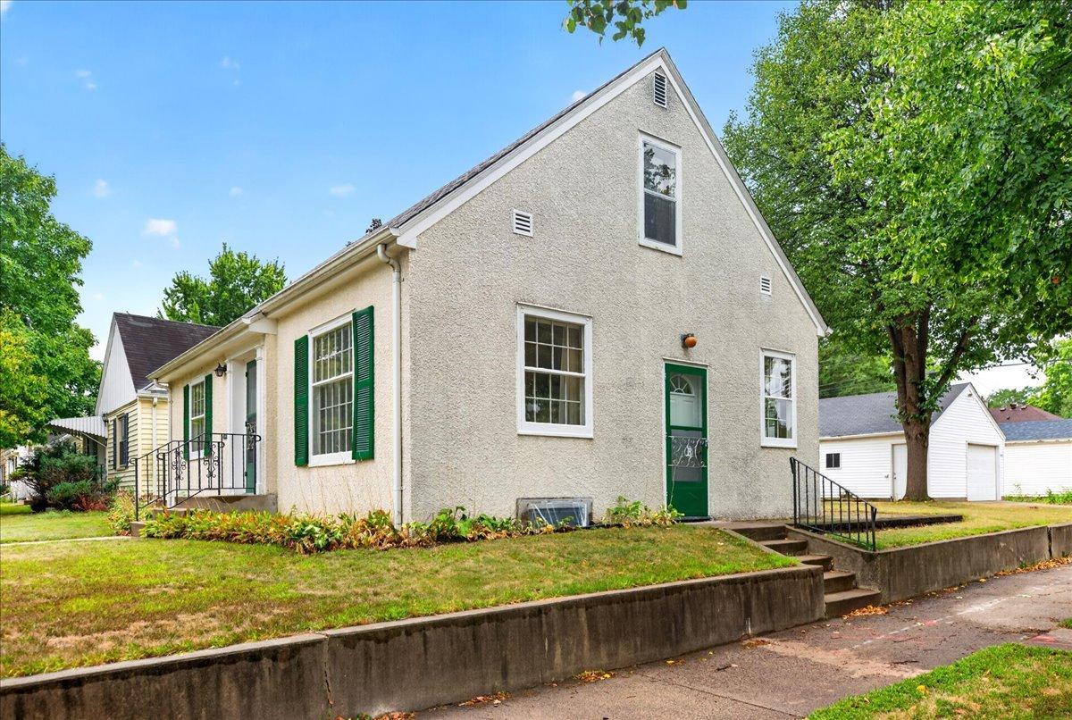 View of Residential at 5900 Thomas Avenue, Minneapolis MN 55410, Minneapolis (3 of 21) - Mike Wilen | Minnesota Team Real Estate