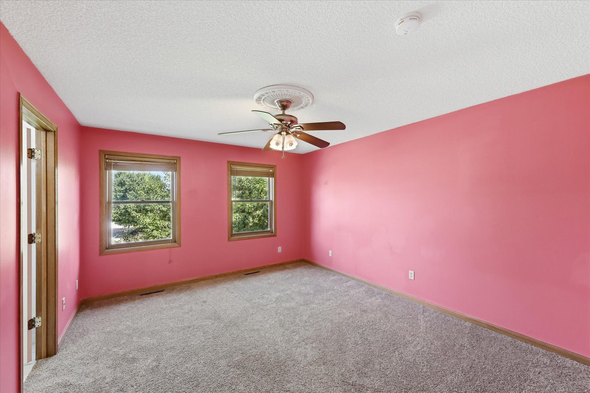 View of Residential at 2084 Wallingford Circle, Woodbury MN 55125, Woodbury (18 of 36) - Mike Wilen | Minnesota Team Real Estate