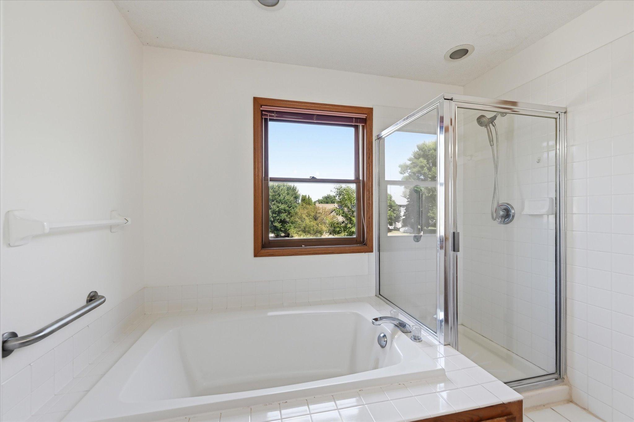 View of Residential at 2084 Wallingford Circle, Woodbury MN 55125, Woodbury (21 of 36) - Mike Wilen | Minnesota Team Real Estate