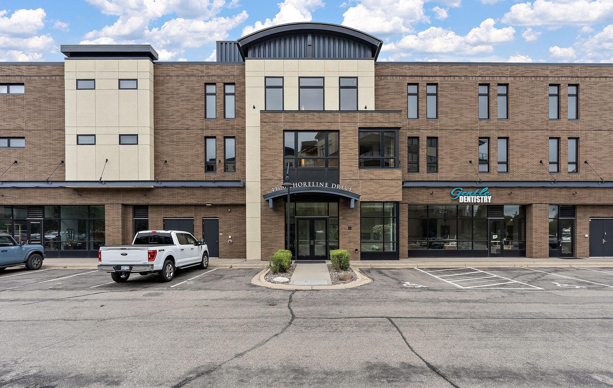 View of Commercial Sale at 4100 Shoreline Drive, Spring Park MN 55384, Spring Park (20 of 46) - Mike Wilen | Minnesota Team Real Estate