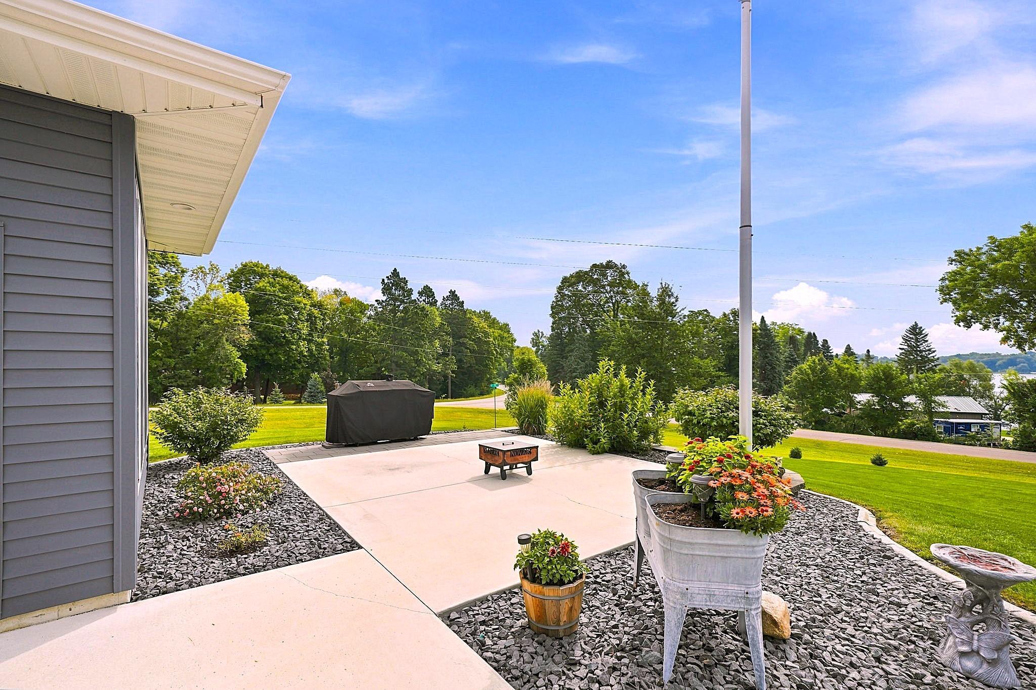 View of Residential at 19135 Lake Volney Circle, Le Center MN 56057, Le Center (42 of 46) - Mike Wilen | Minnesota Team Real Estate